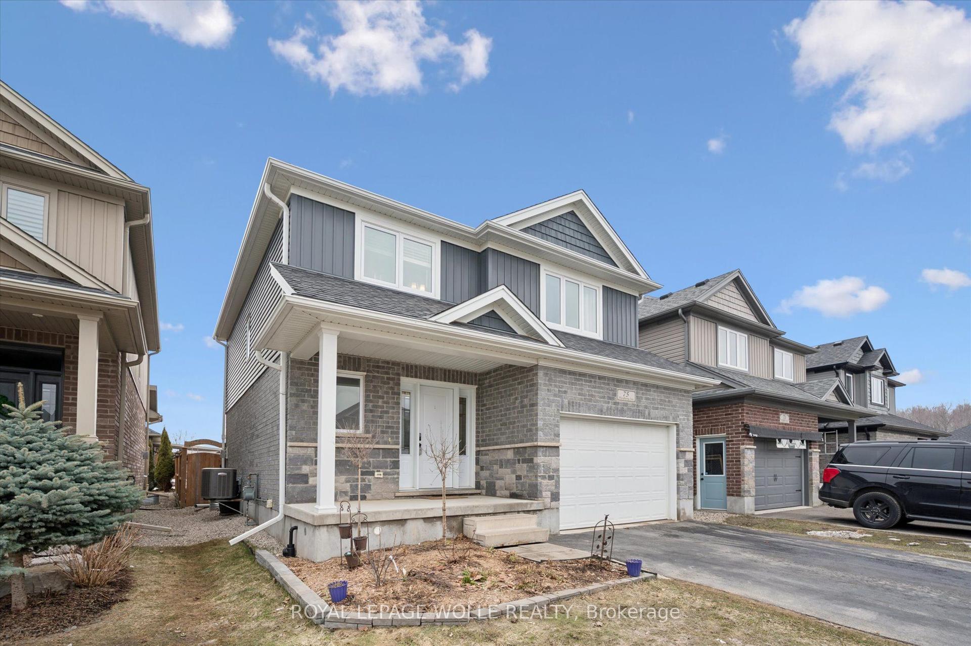 75 Woodberry Crescent — photo 1