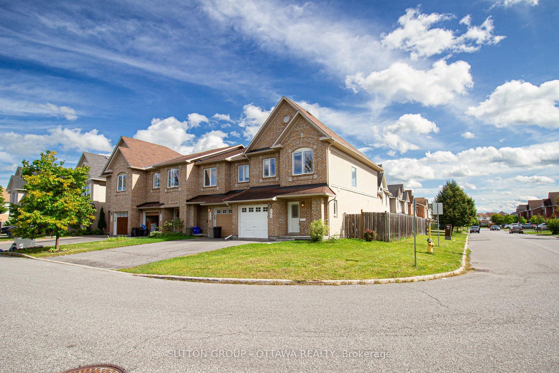 163 Silvermoon Crescent, Orleans - Cumberland and Area — Semi-Detached for sale, photo 1