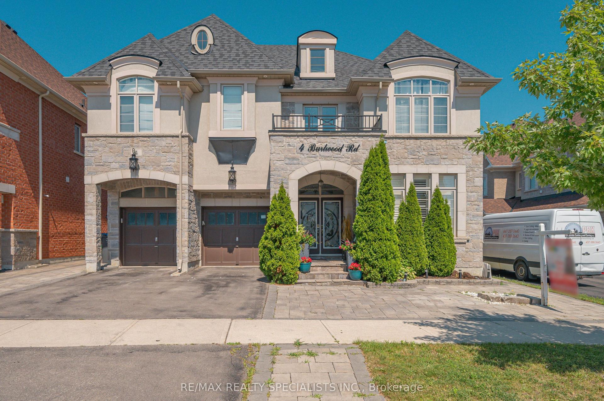 4 Burlwood Road, Brampton — Detached for sale, photo 1