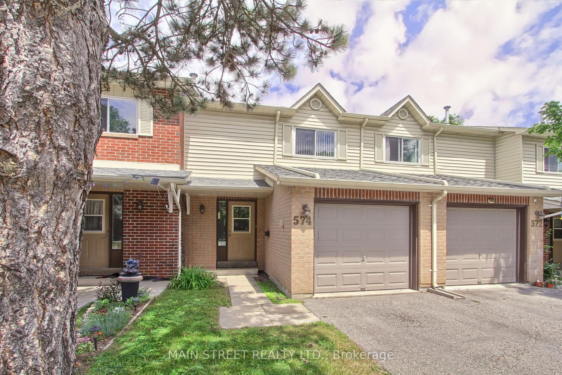 574 Jack Giles Circle, Newmarket — Condo Town for sale, photo 1