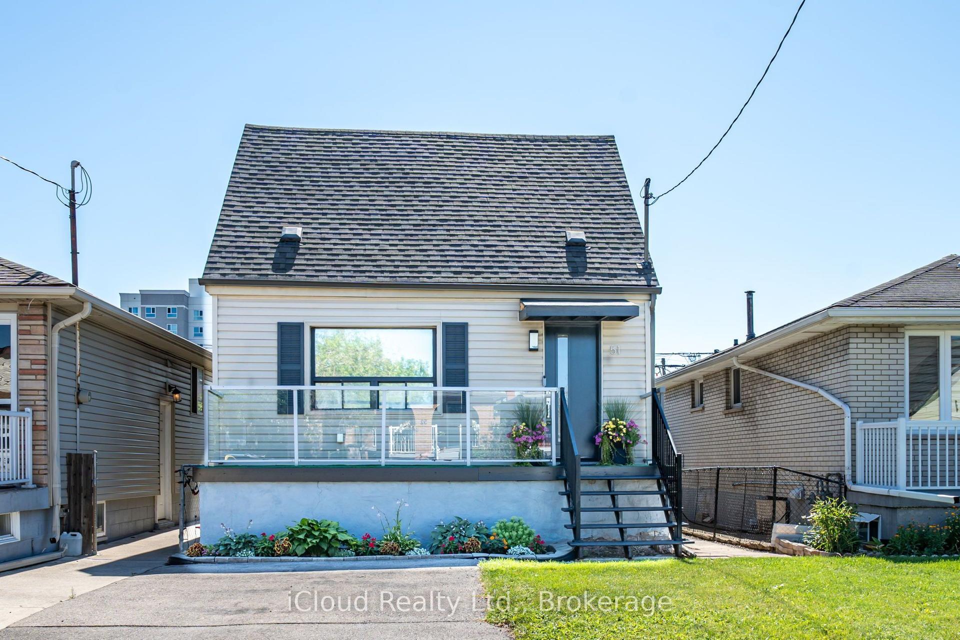 51 Delena Avenue, Hamilton — Detached for sale, photo 1