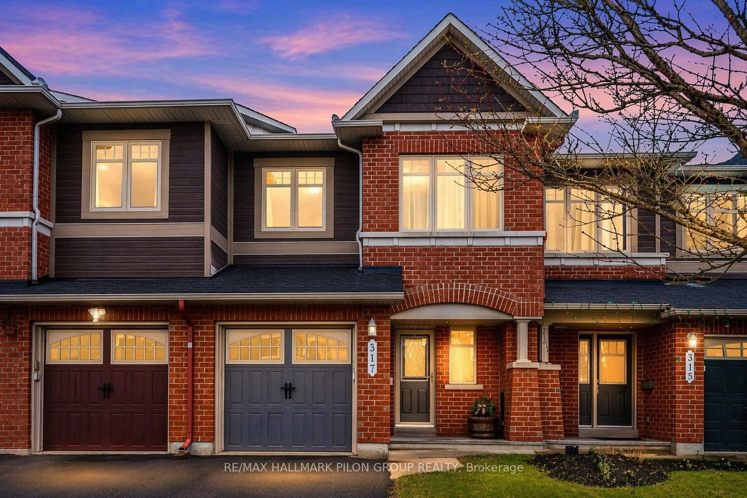 317 Ravenswood Way — photo 1