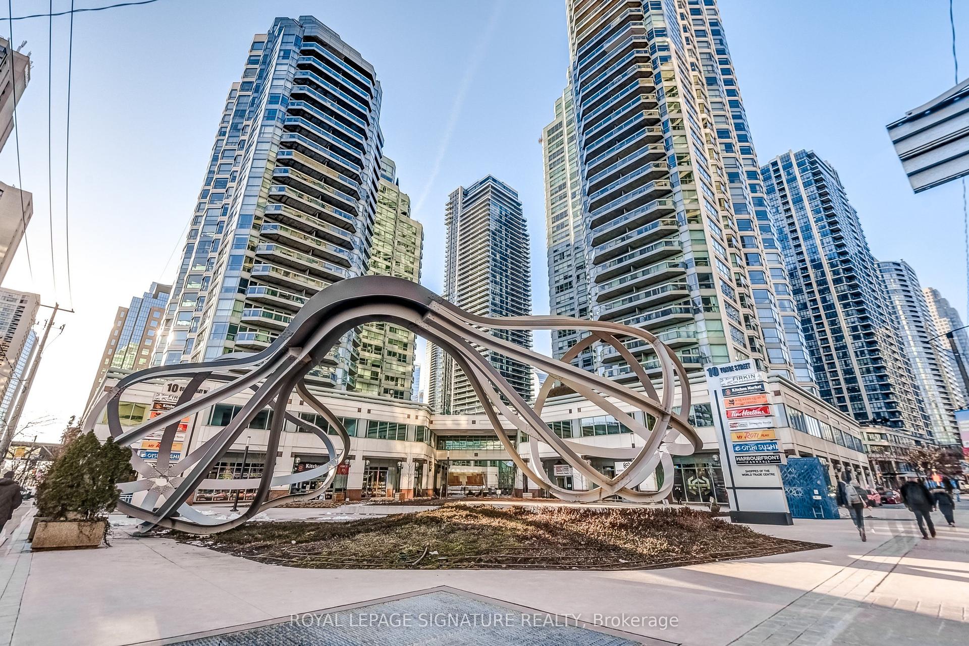 10 Yonge Street 3111 #3111, Toronto — Condo for lease, photo 1