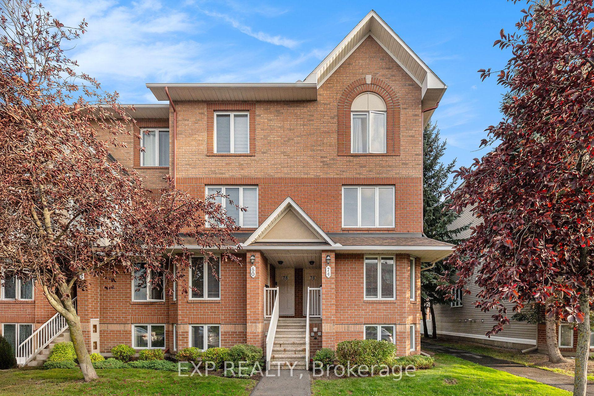 74 Lakepointe Drive — photo 1