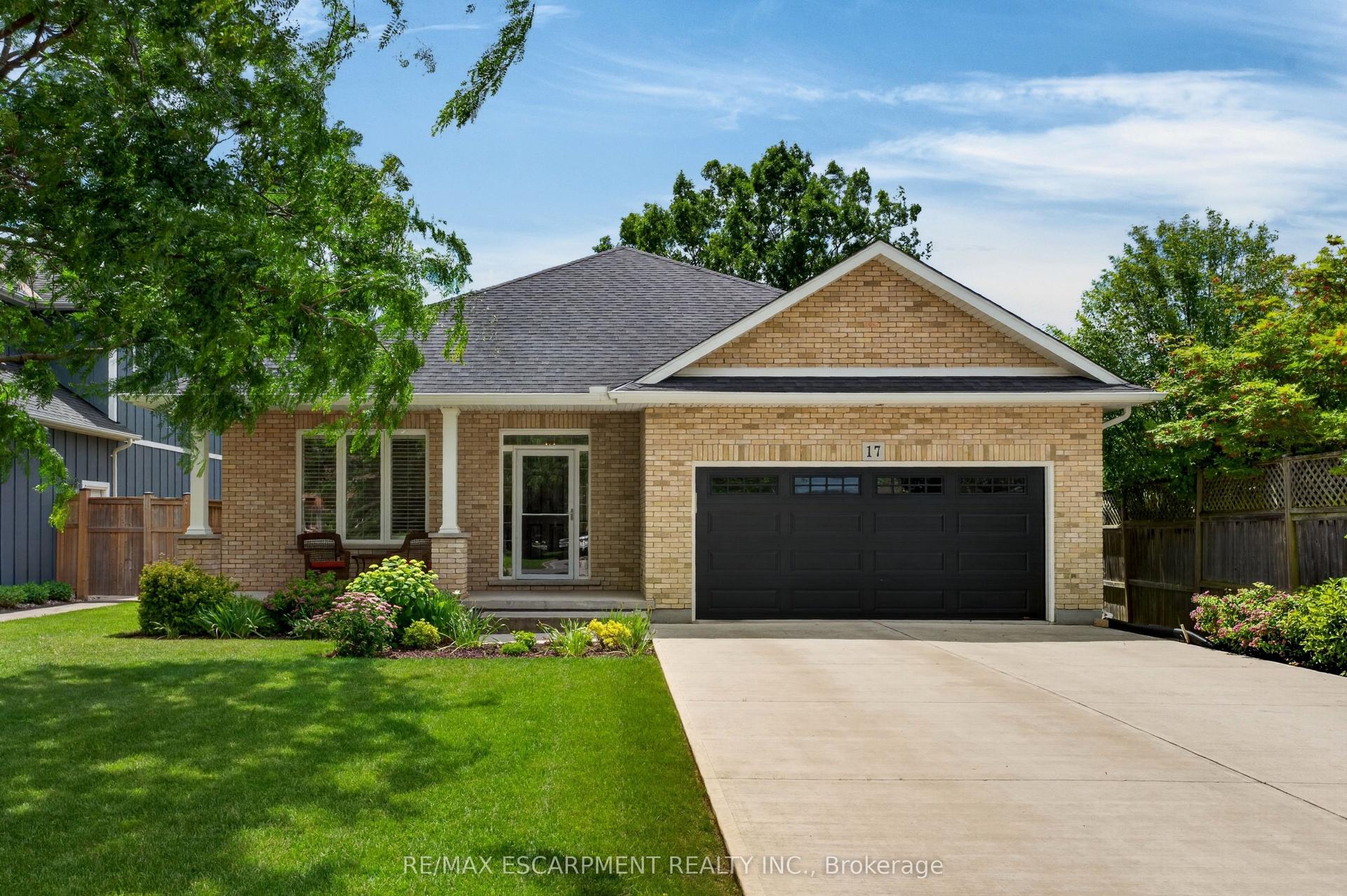17 Diana Drive — photo 1