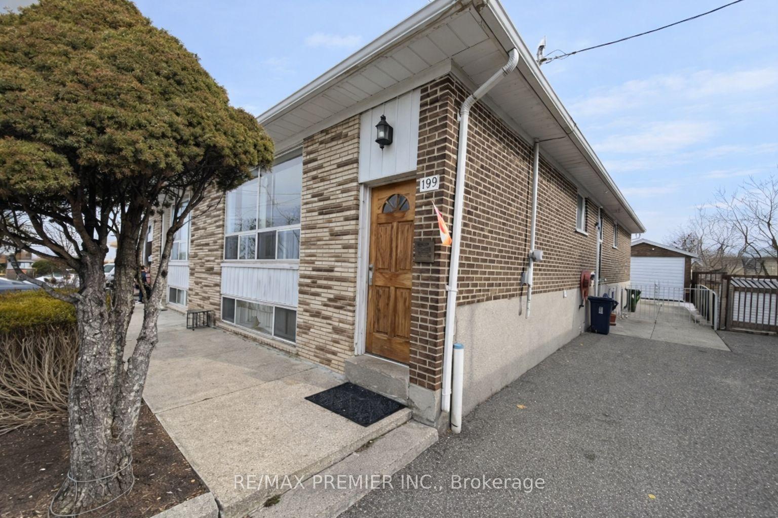 199 Gracedale Boulevard Main Floor #Main Floor — photo 1