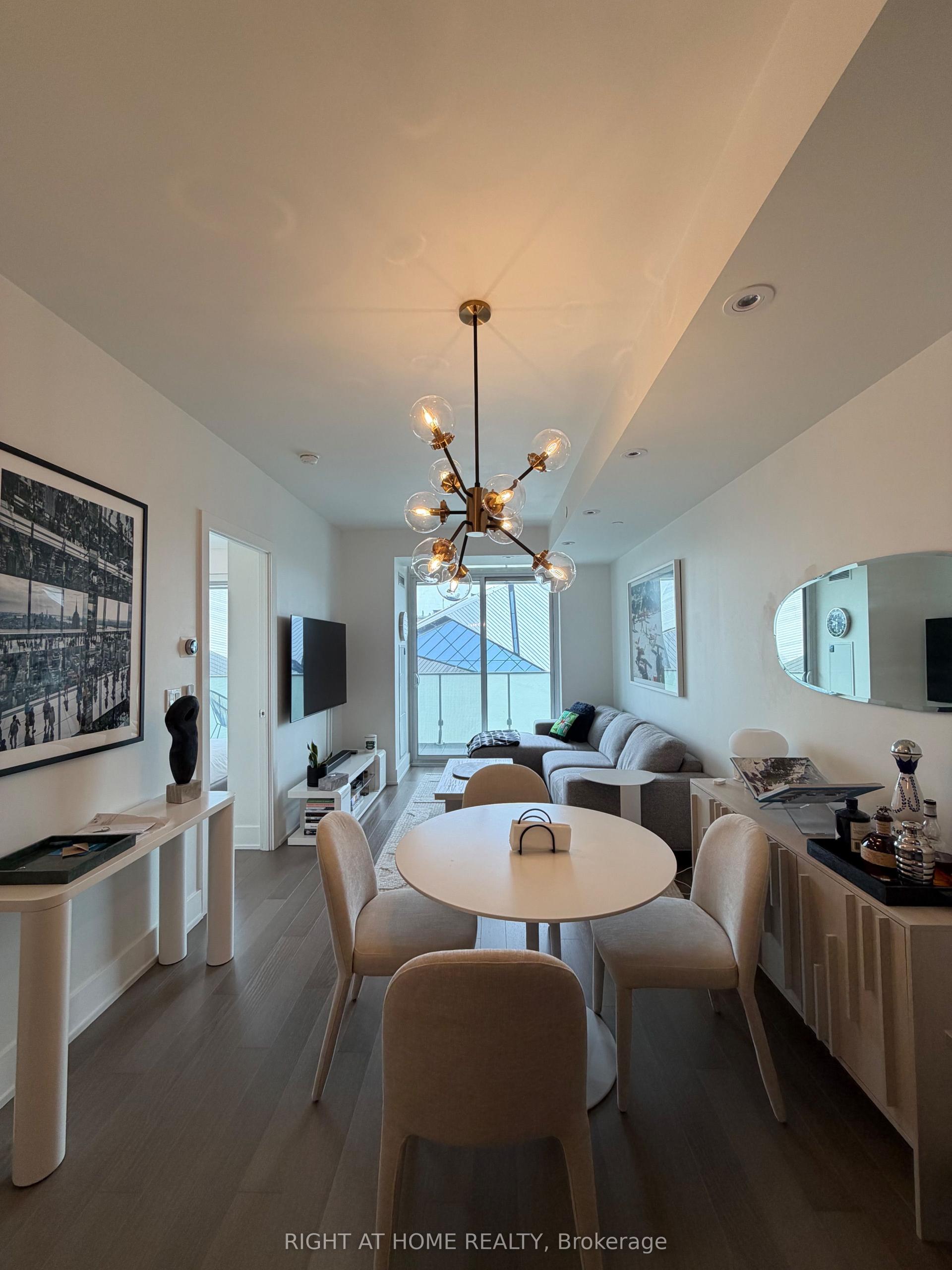 200 Bloor Street West Street W 704 #704, Toronto — Condo for lease, photo 1