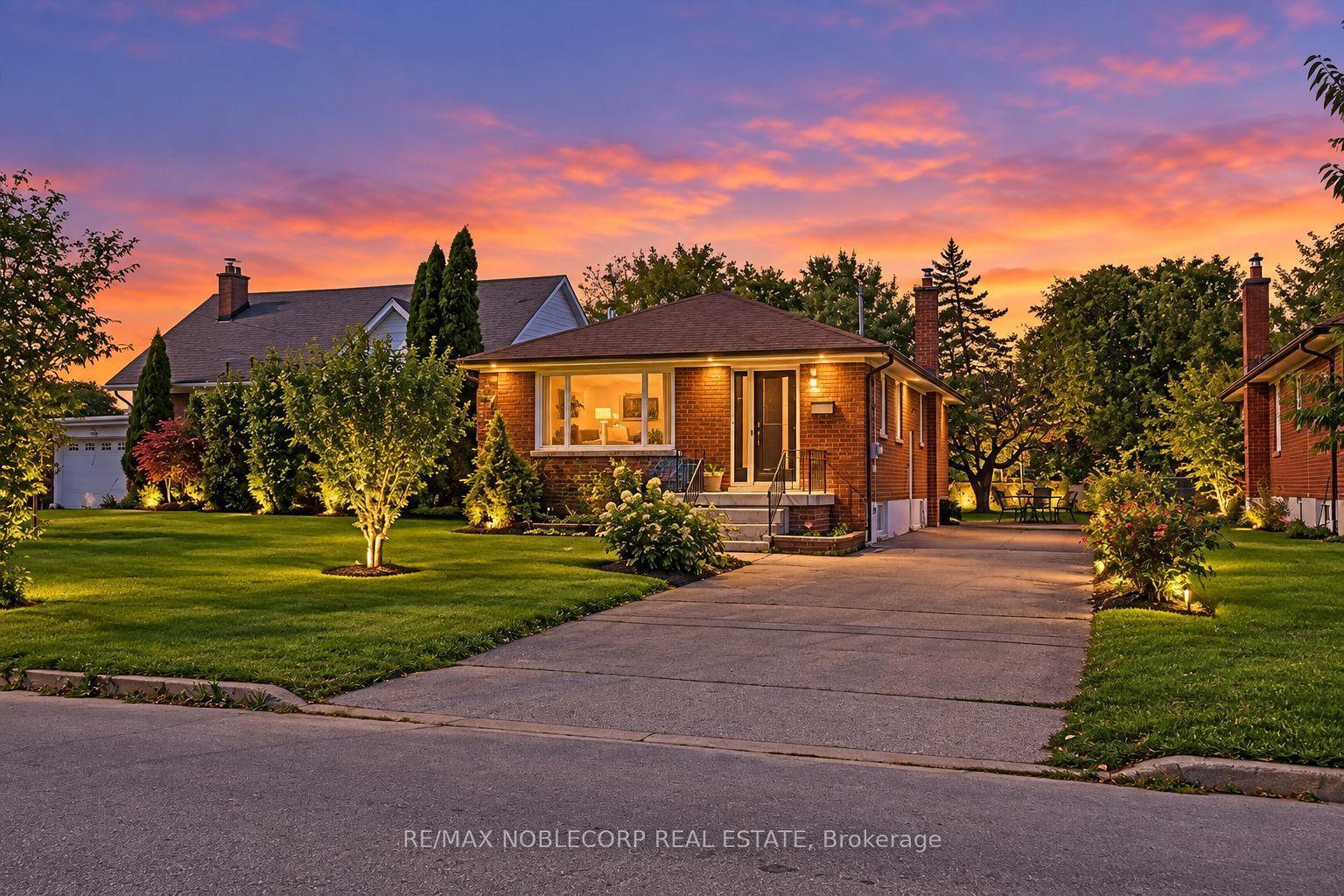 66 Gooderham Drive, Toronto — Detached for sale, photo 1