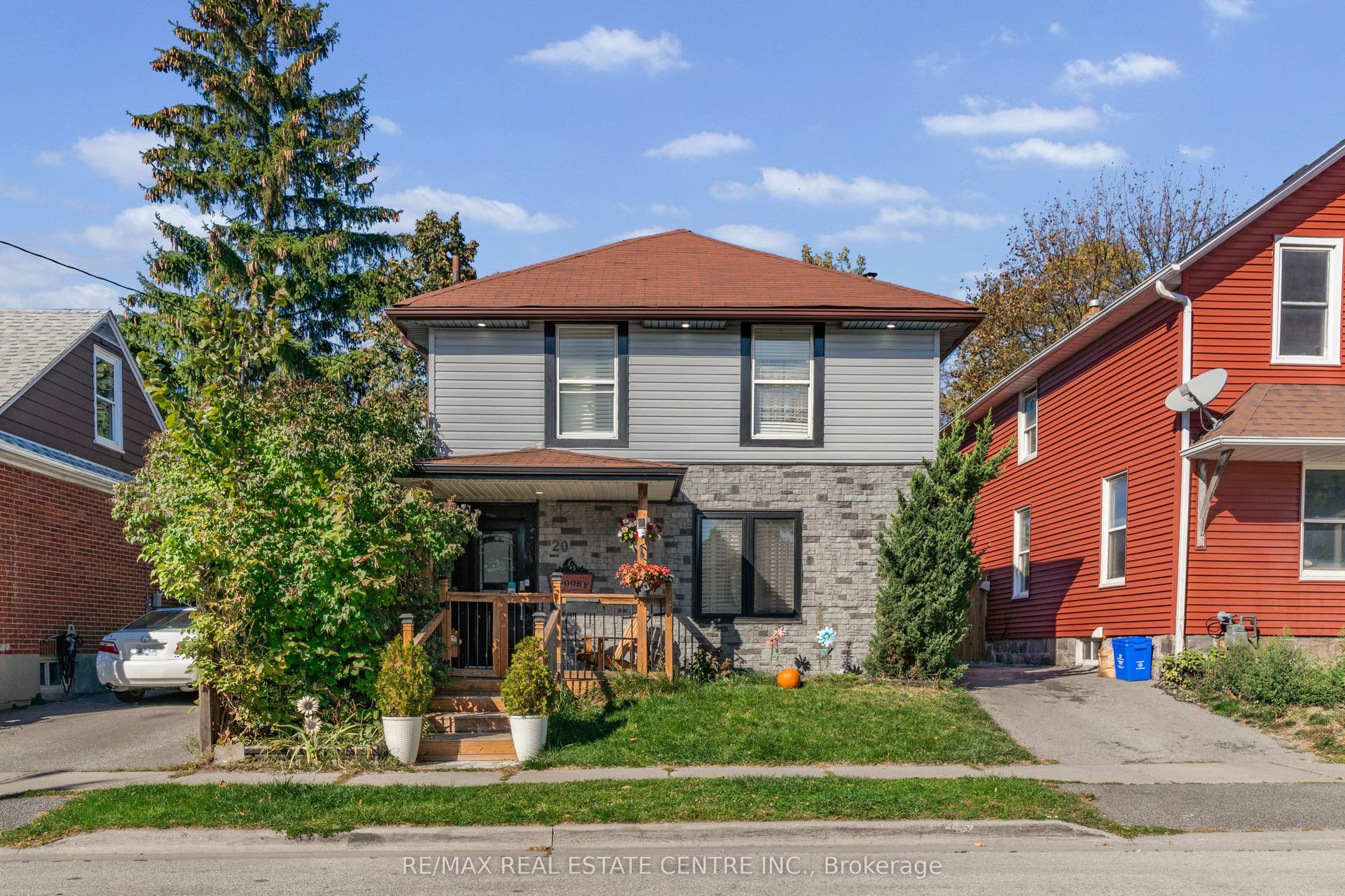 20 Brock Street, Oshawa — Detached for sale, photo 1