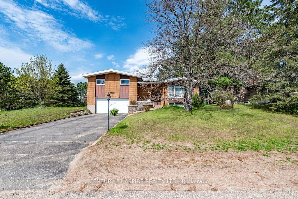 620 Birch Street — photo 1