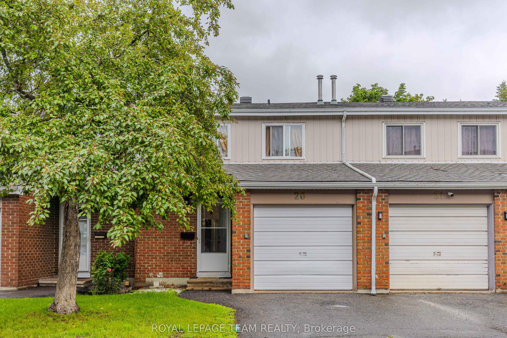 2669 Southvale Crescent 20 #20, Elmvale Acres and Area — Condo Town for sale, photo 1
