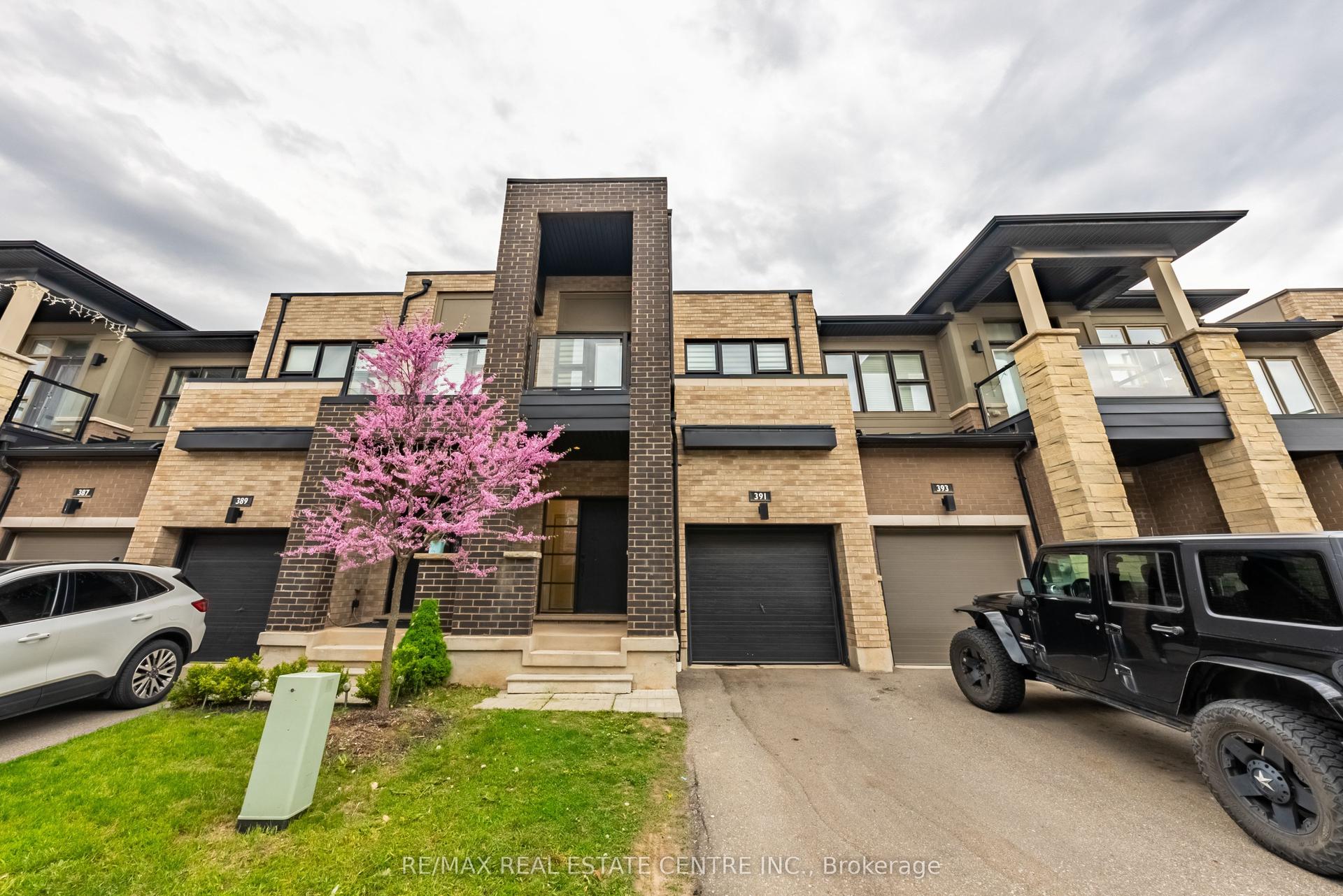 391 Athabasca Common, Oakville — Townhouse for sale, photo 1