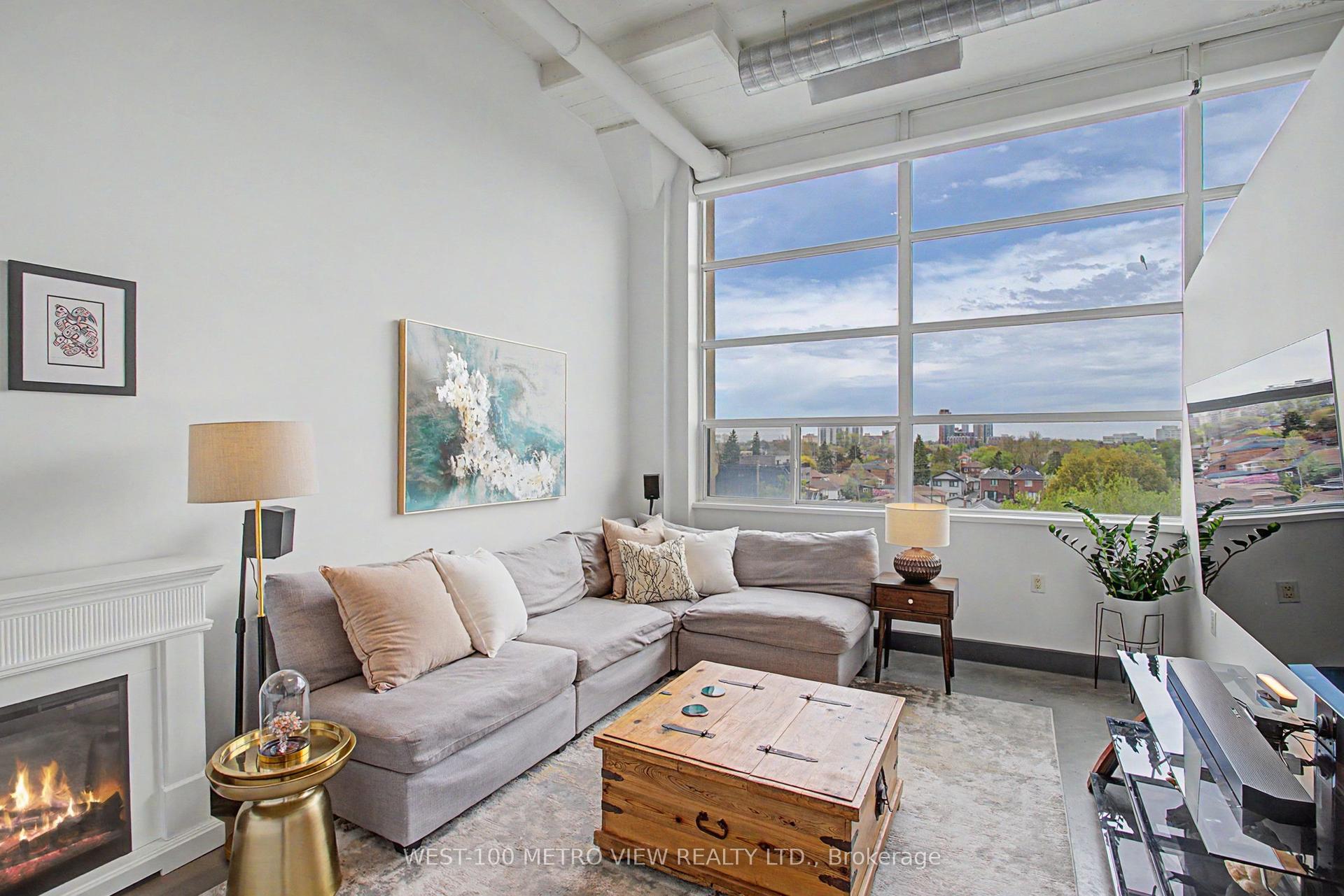 1001 Roselawn Avenue 415 #415 — photo 1
