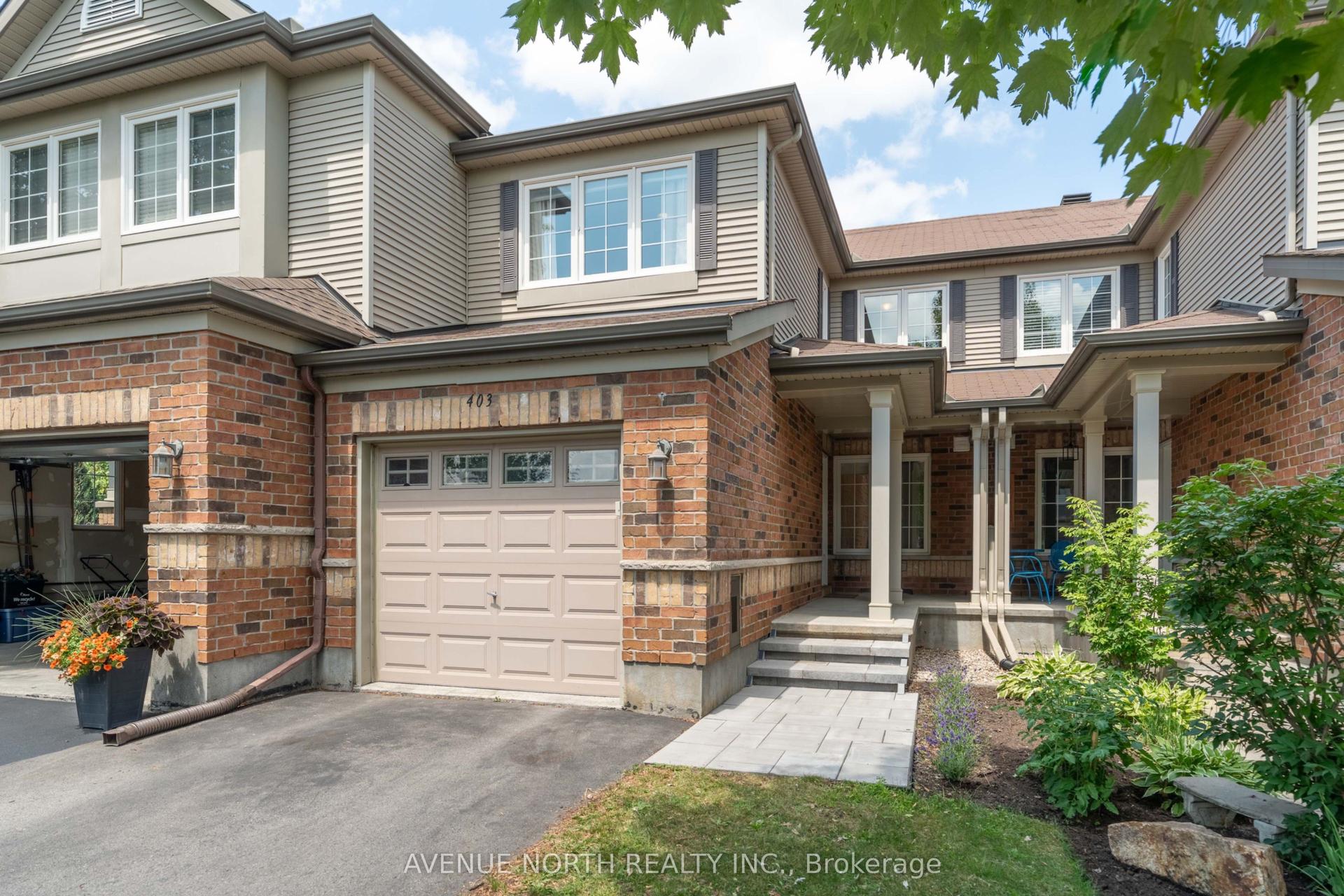 403 Heathrow Private, Stittsville - Munster - Richmond — Townhouse for sale, photo 1