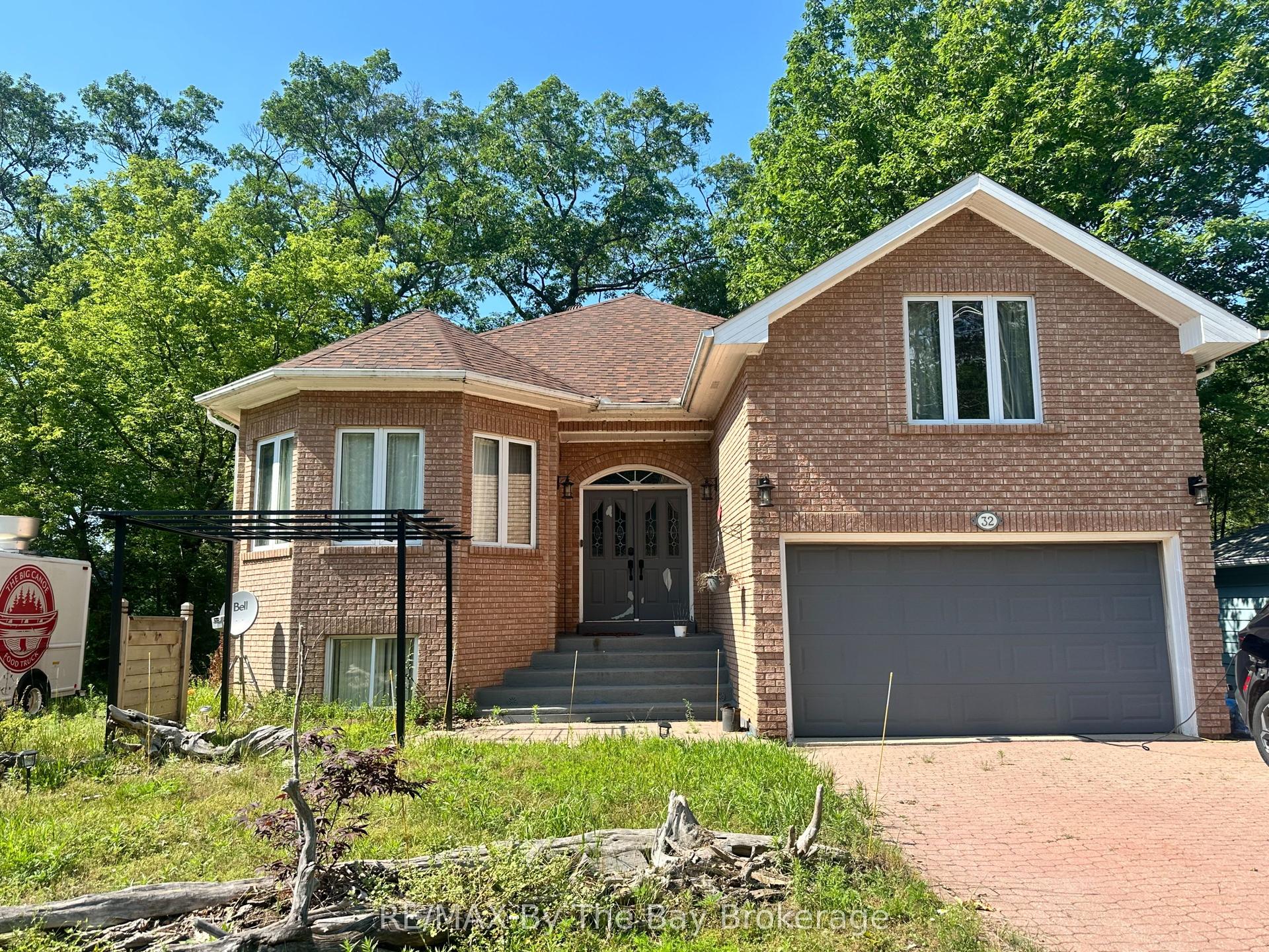 32 1st Lane, Wasaga Beach — Detached for lease, photo 1