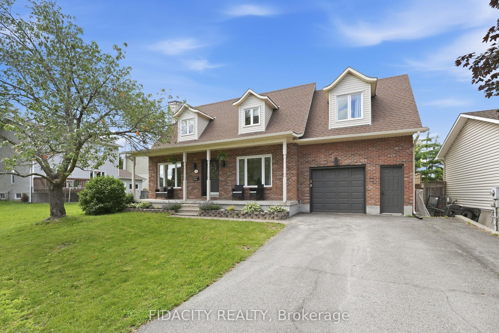 13 Poole Creek Crescent, Stittsville - Munster - Richmond — Detached for sale, photo 1