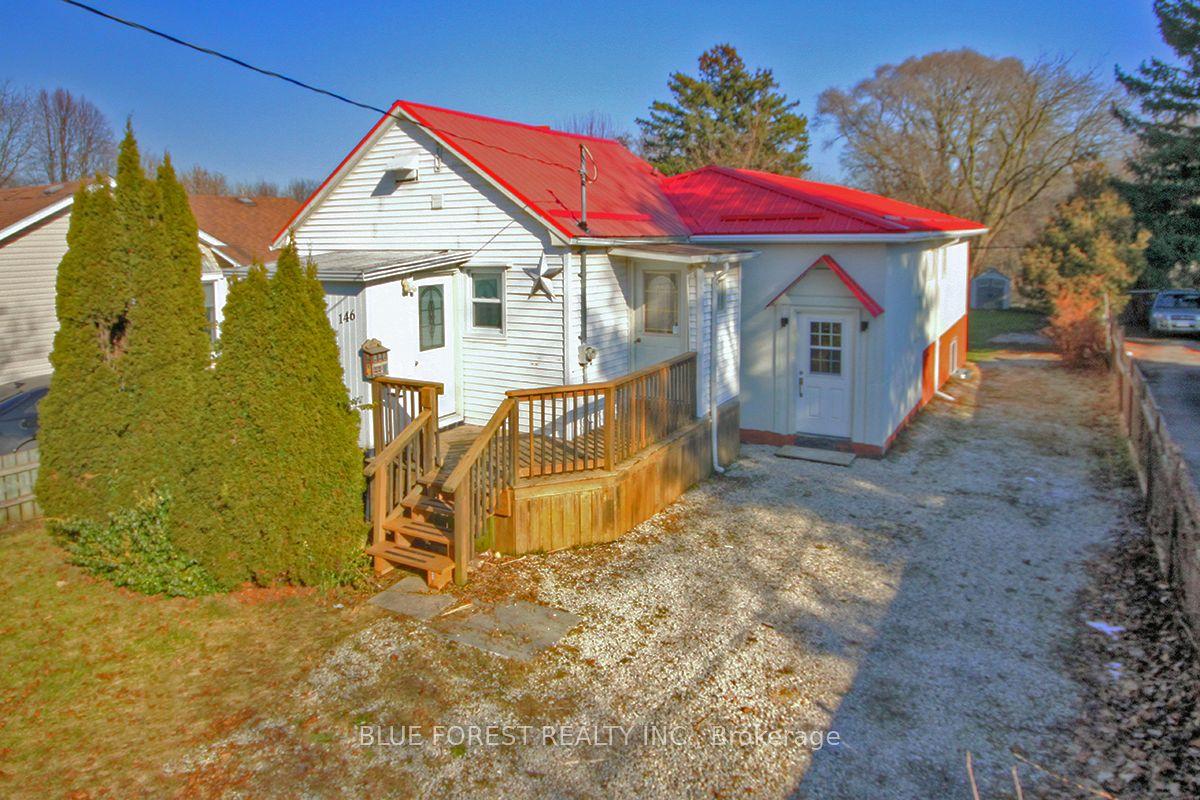 146 Emerson Avenue — photo 1