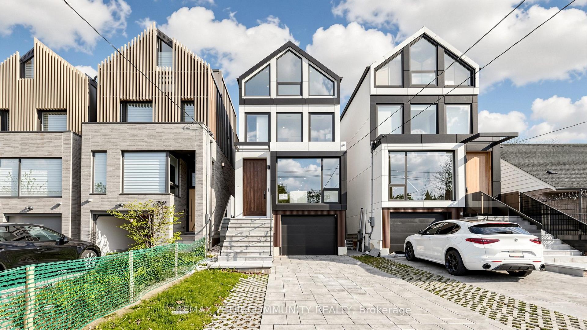 2970A Bayview Avenue — photo 1