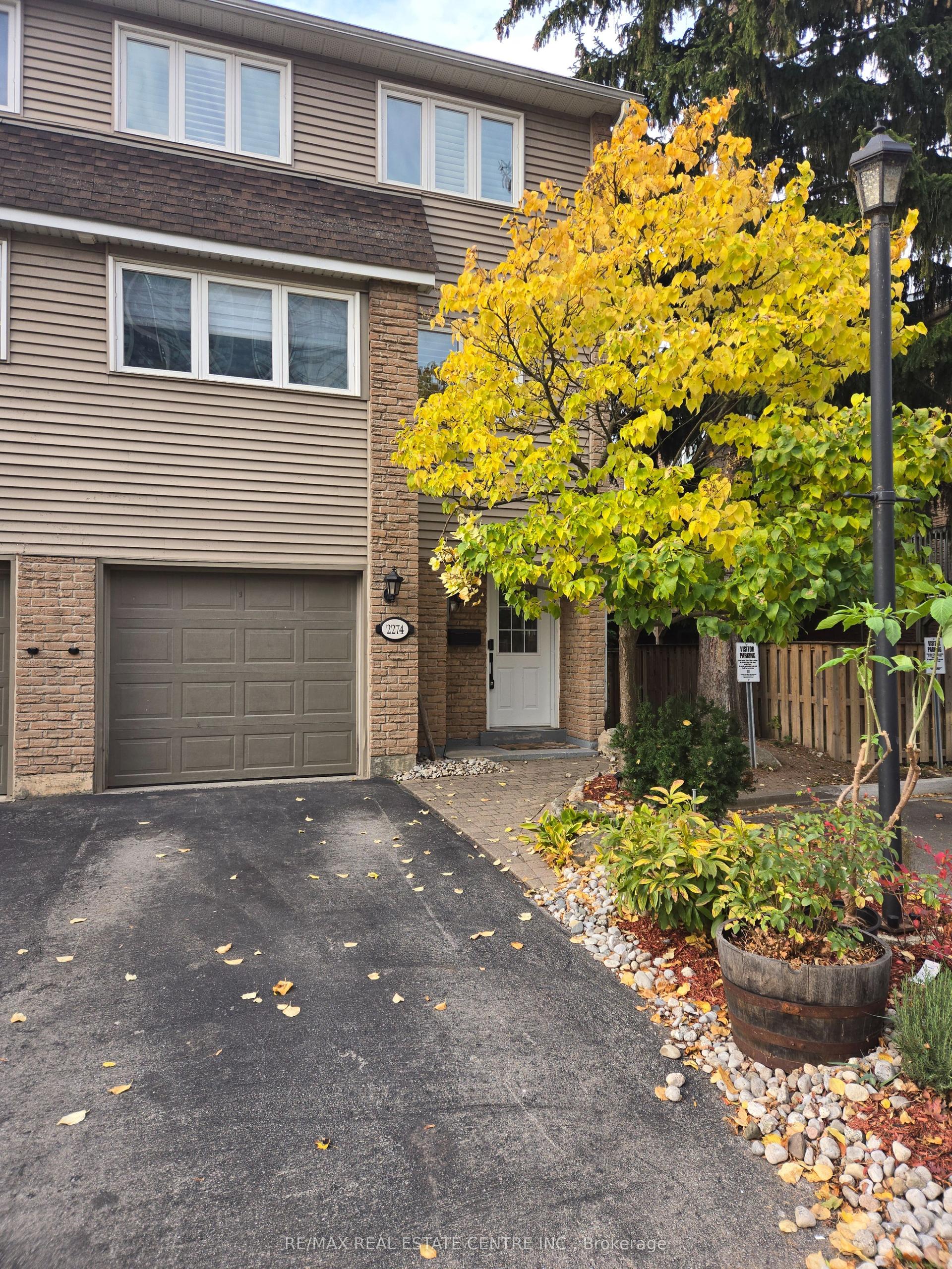 2274 Marine Drive, Oakville — Condo Town for lease, photo 1