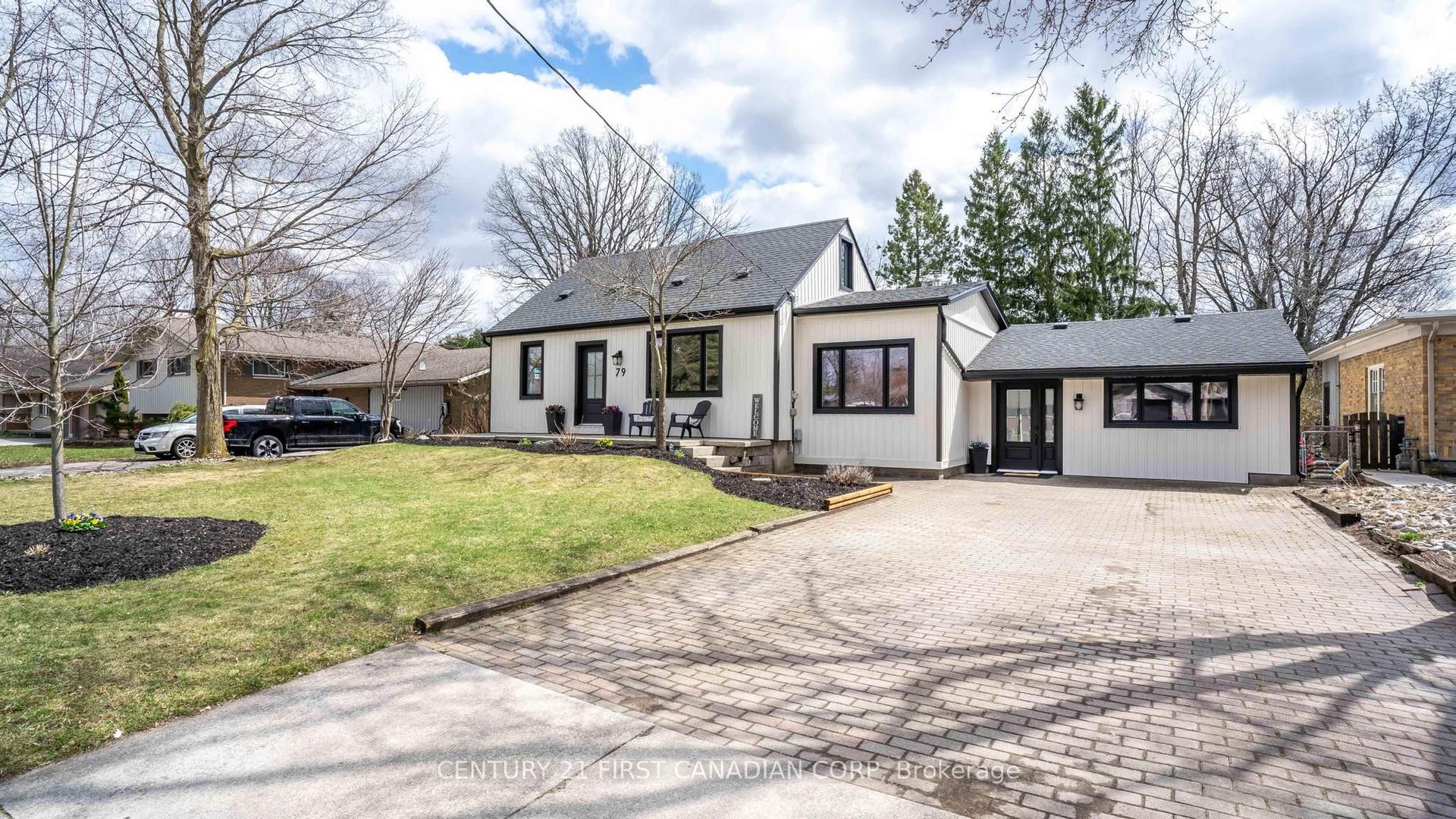 79 Broadway Avenue — photo 1