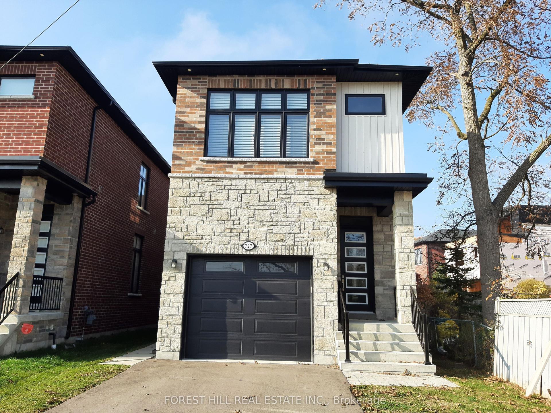 727 Ebony Avenue — photo 1