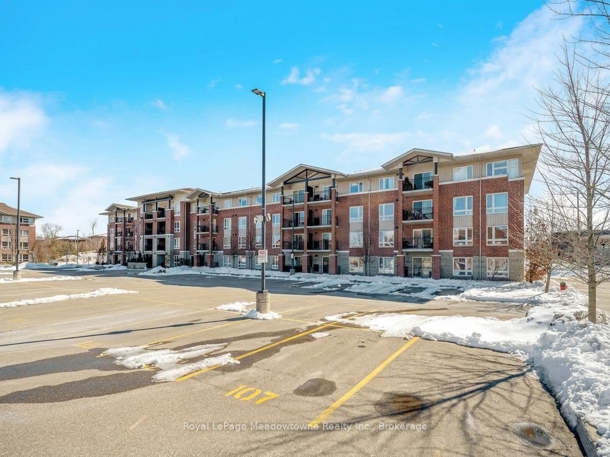 43 Goodwin Drive 307 #307 — photo 1