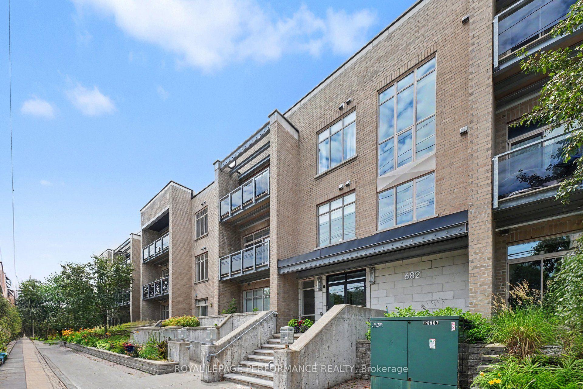 682 Churchill Avenue N 208 #208, Carlingwood - Westboro and Area — Condo for sale, photo 1