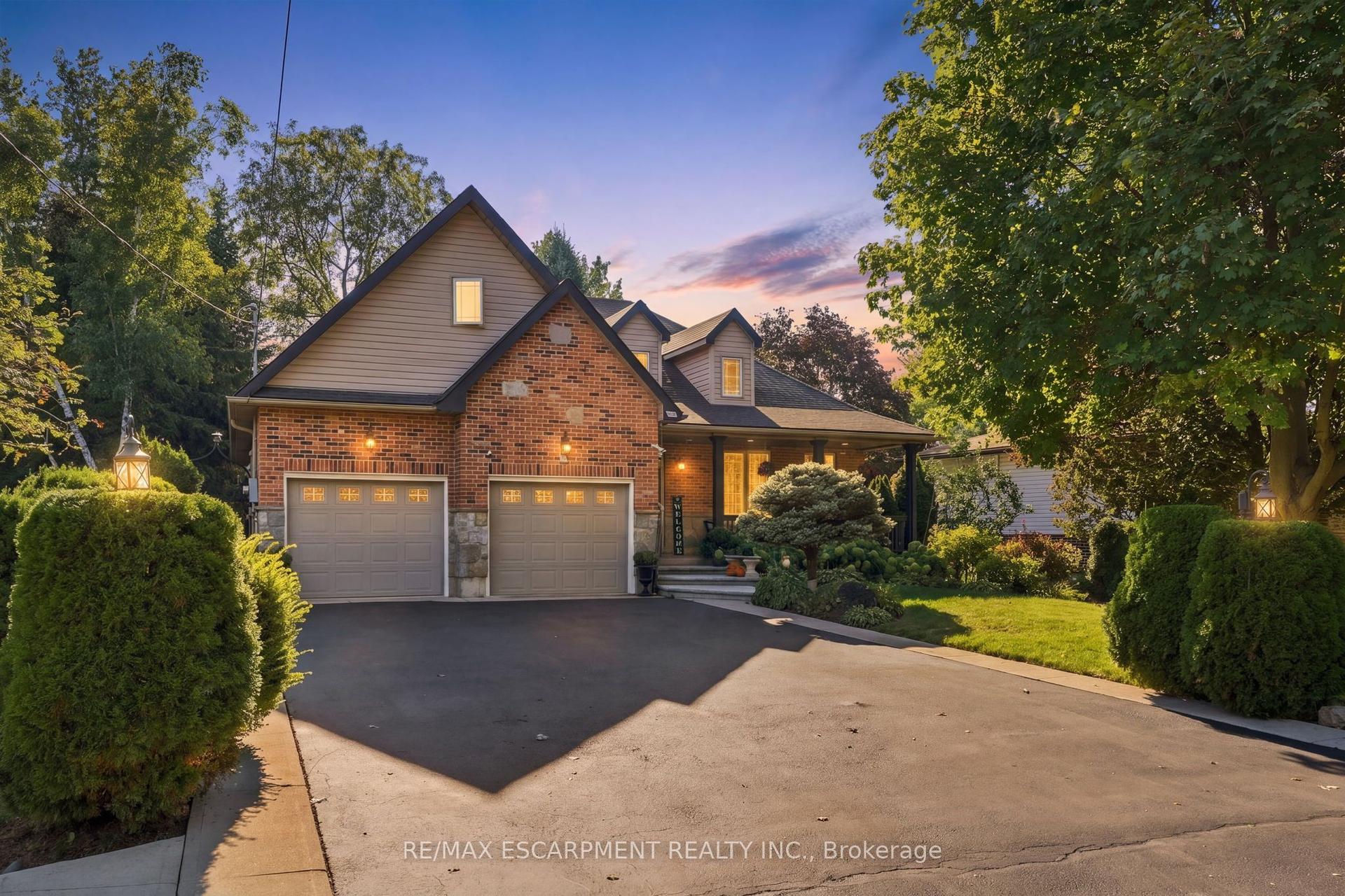 4 SUMMIT Drive, Hamilton — Detached for sale, photo 1