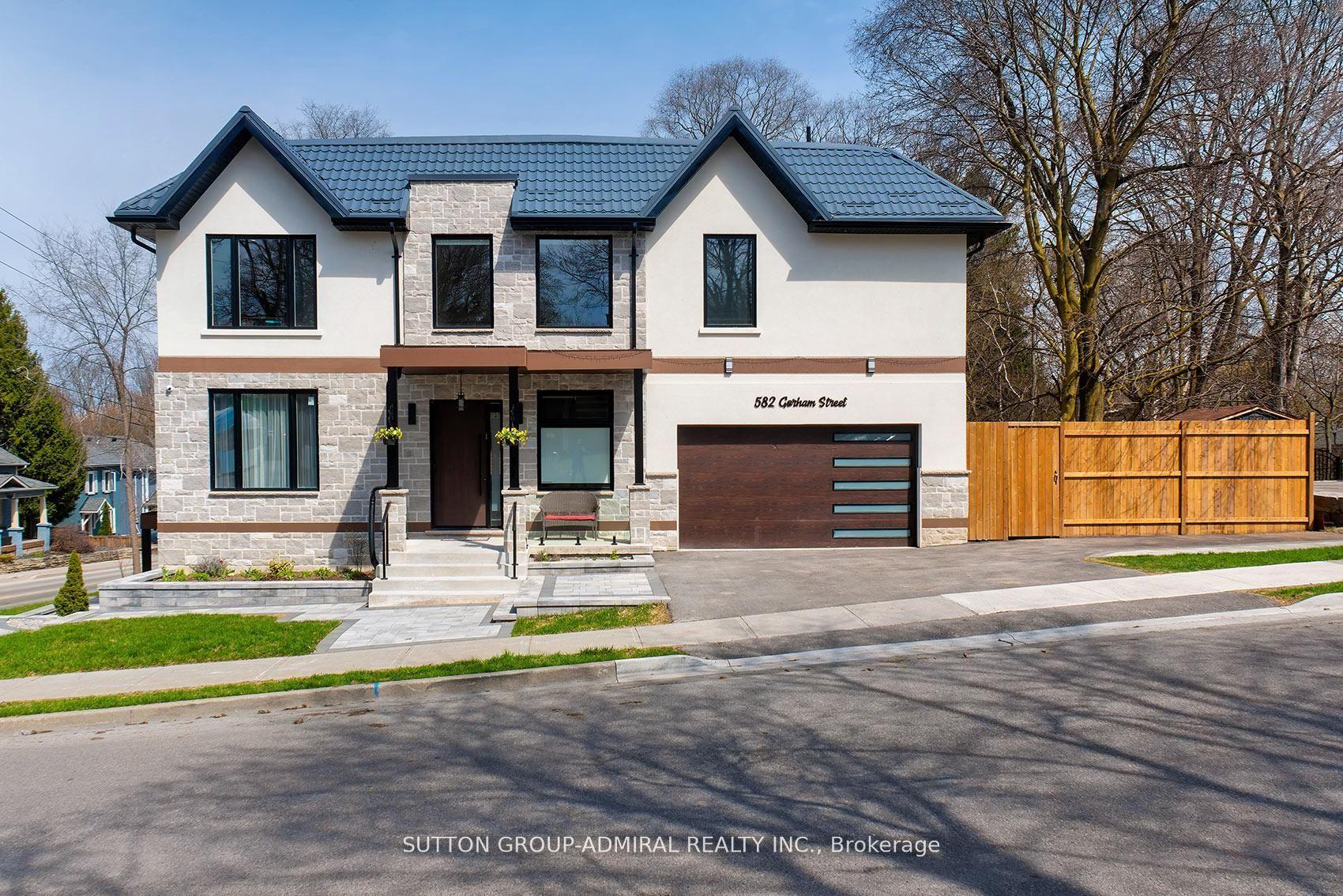 582 Gorham Street, Newmarket — Detached for sale, photo 1