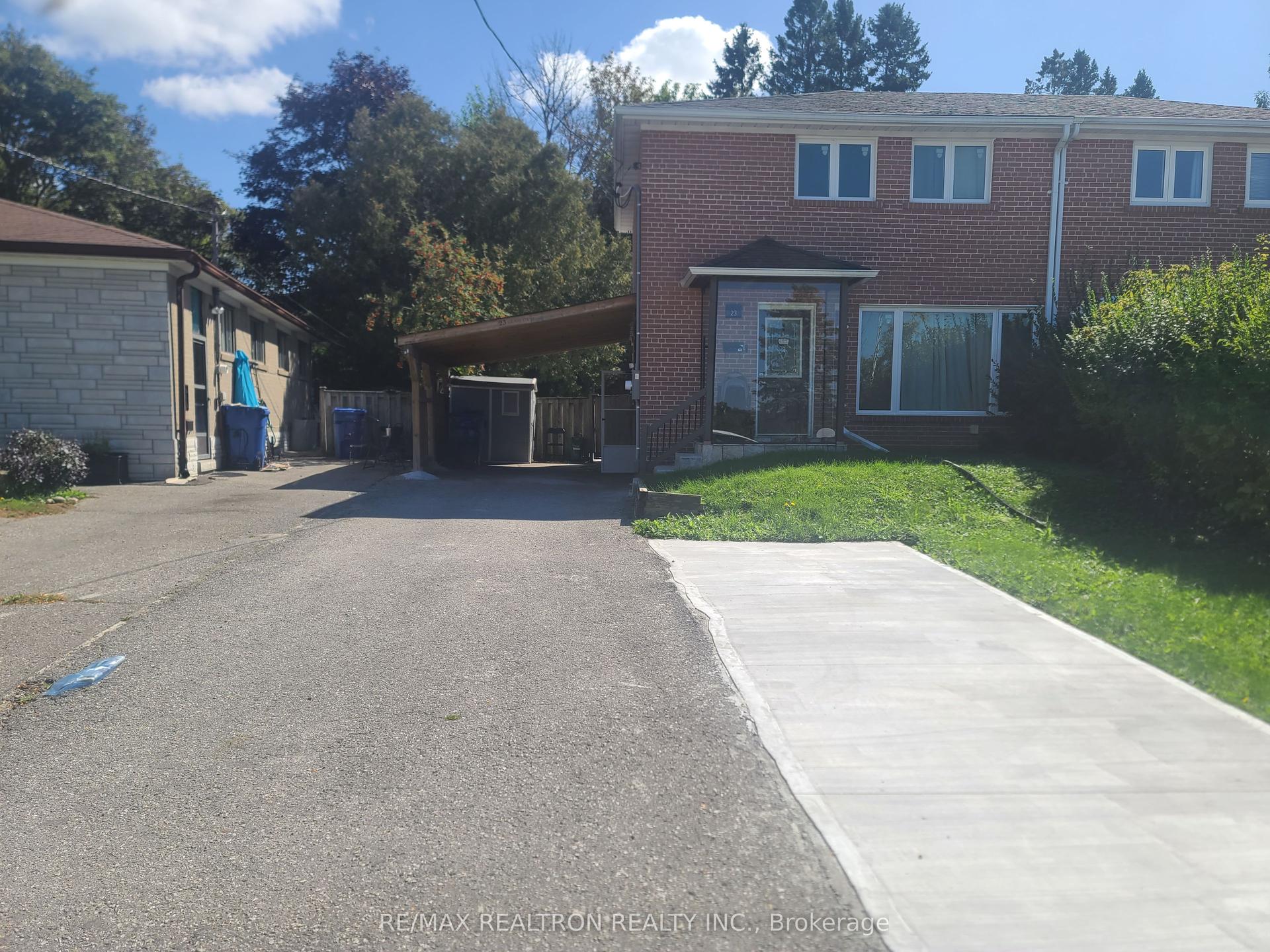 23 Glass Drive Lower Unit #Lower Unit, Aurora — Semi-Detached for lease, photo 1