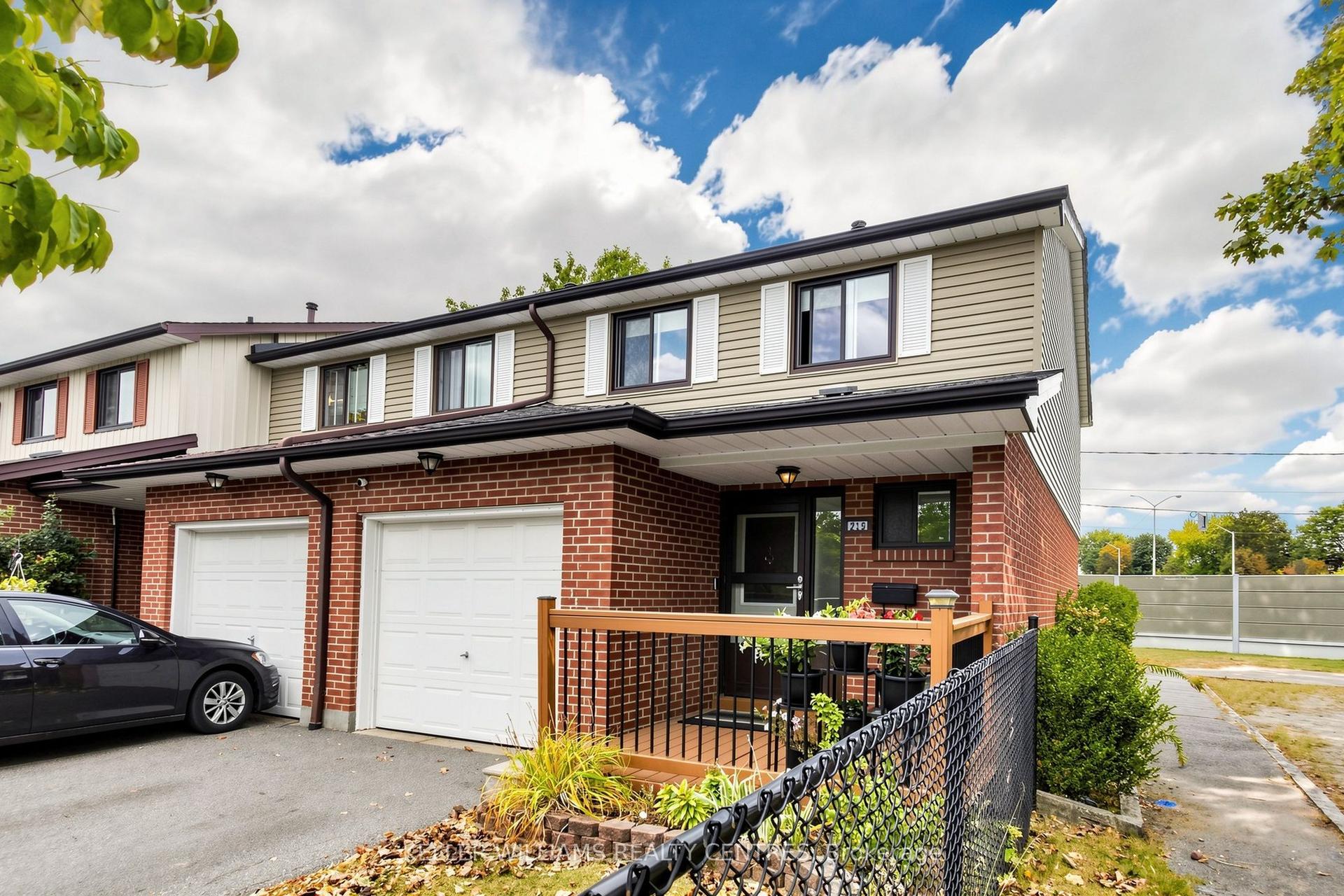 215 Baronwood Court 215 #215, Brampton — Condo Town for sale, photo 1