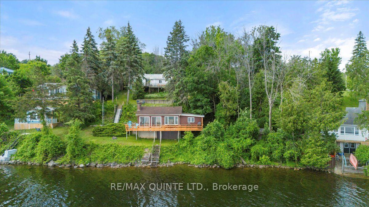 11364 Loyalist Parkway — photo 1