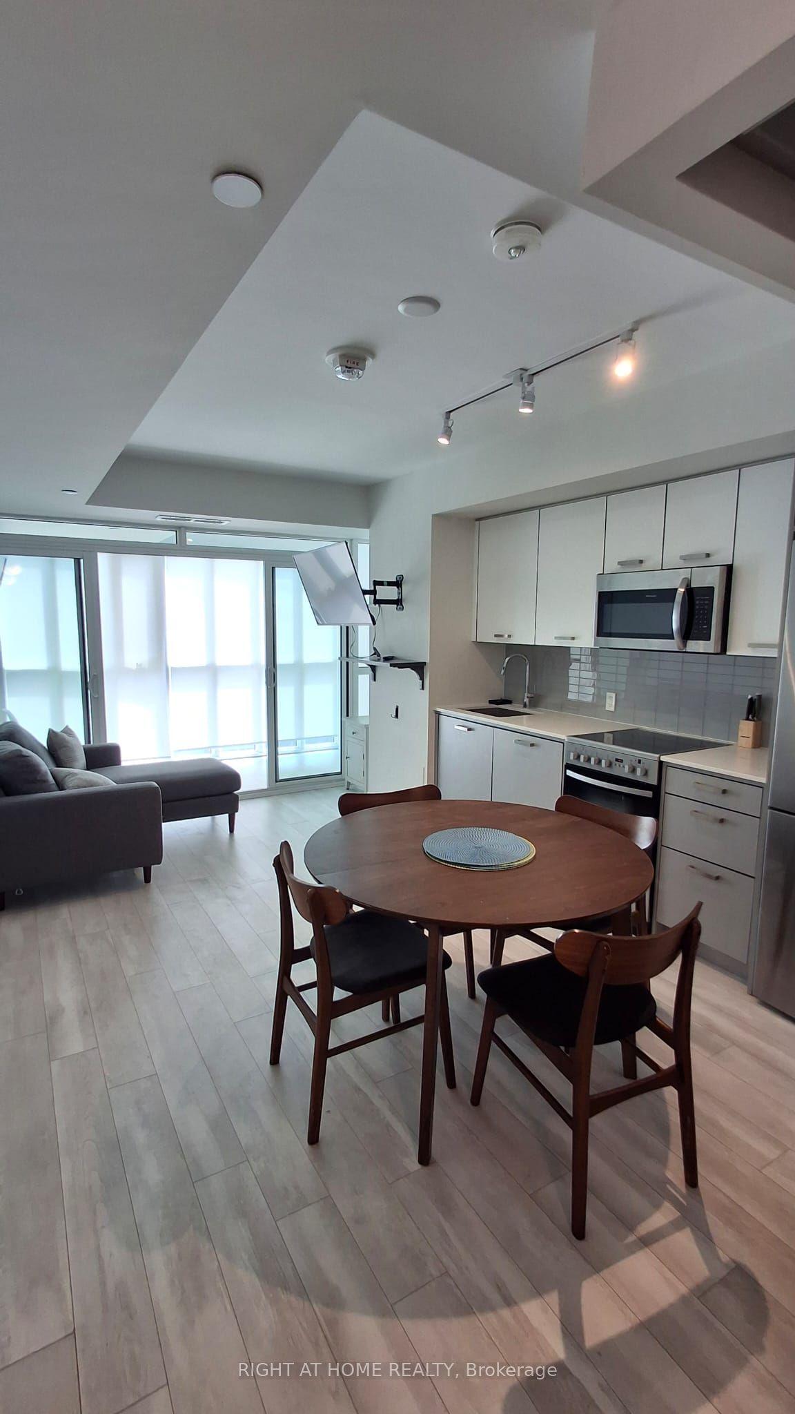 1630 Queen Street E 211 #211, Toronto — Condo for sale, photo 1