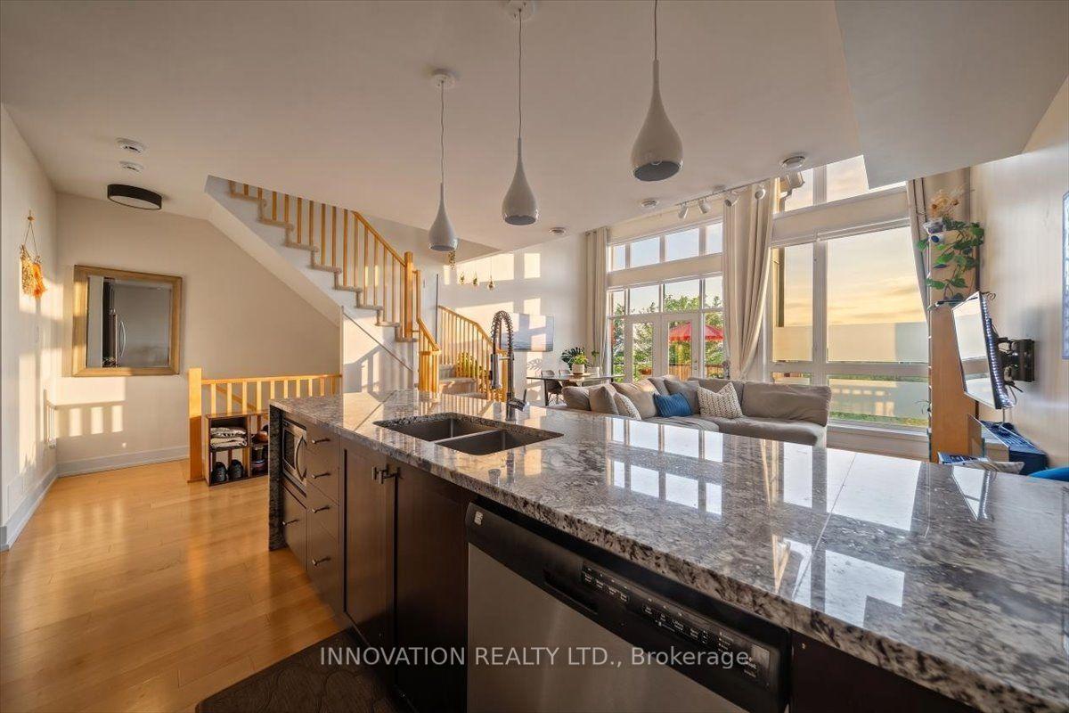 606 Brian Good Avenue, Blossom Park - Airport and Area — Condo Town for sale, photo 1