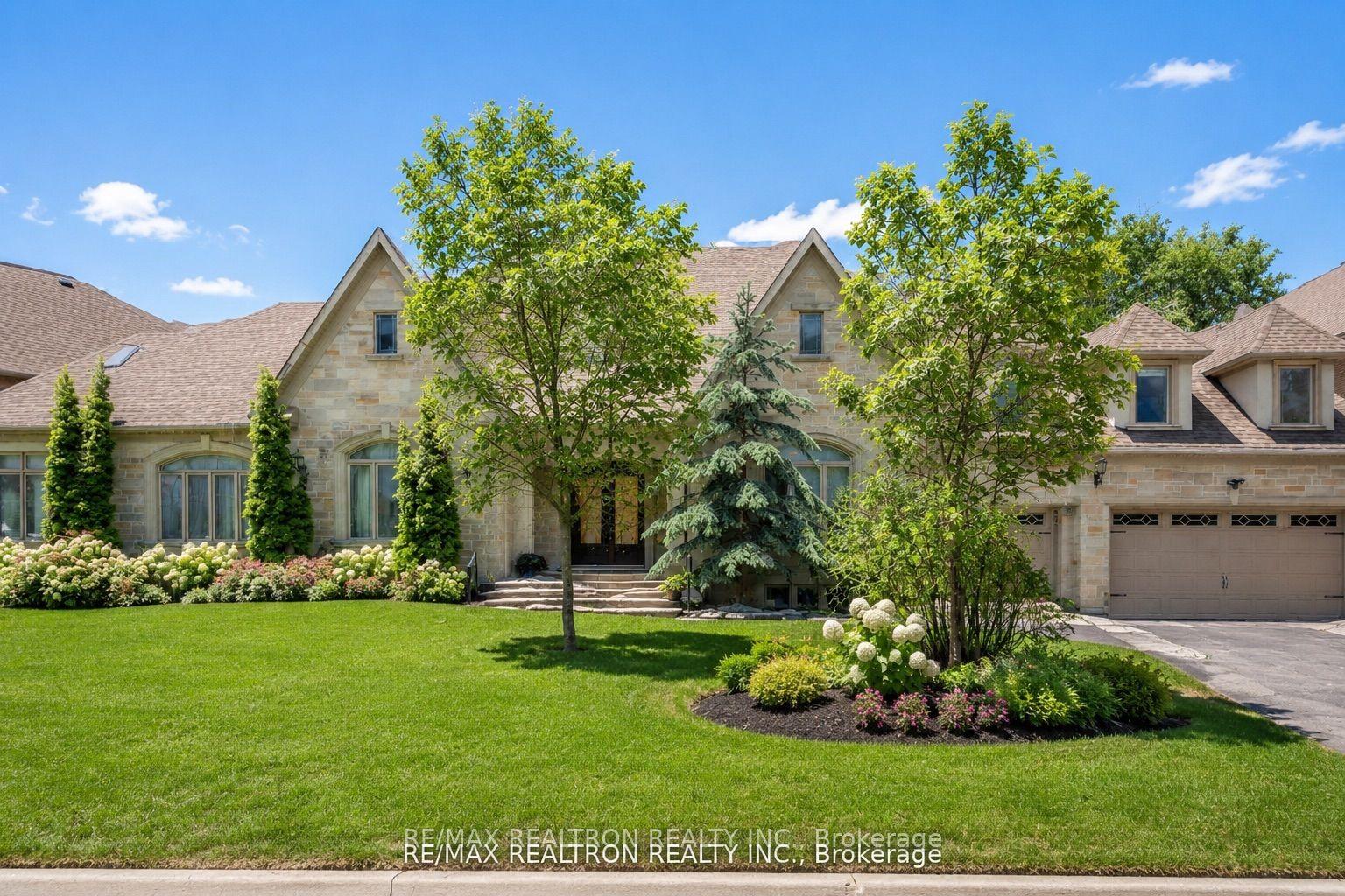 5 Long Hill Drive, Richmond Hill — Detached for sale, photo 1