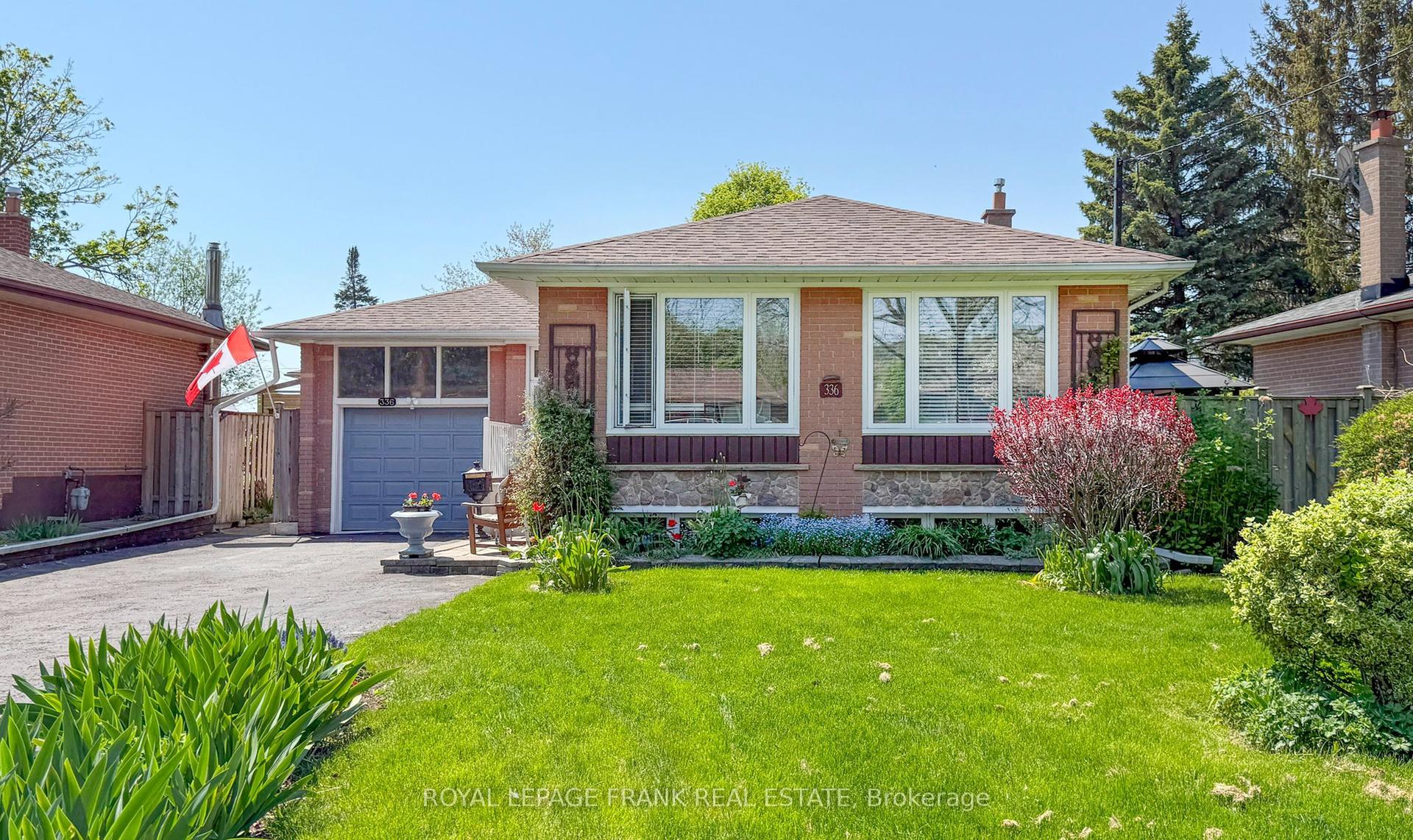 336 Viewmount Street — photo 1