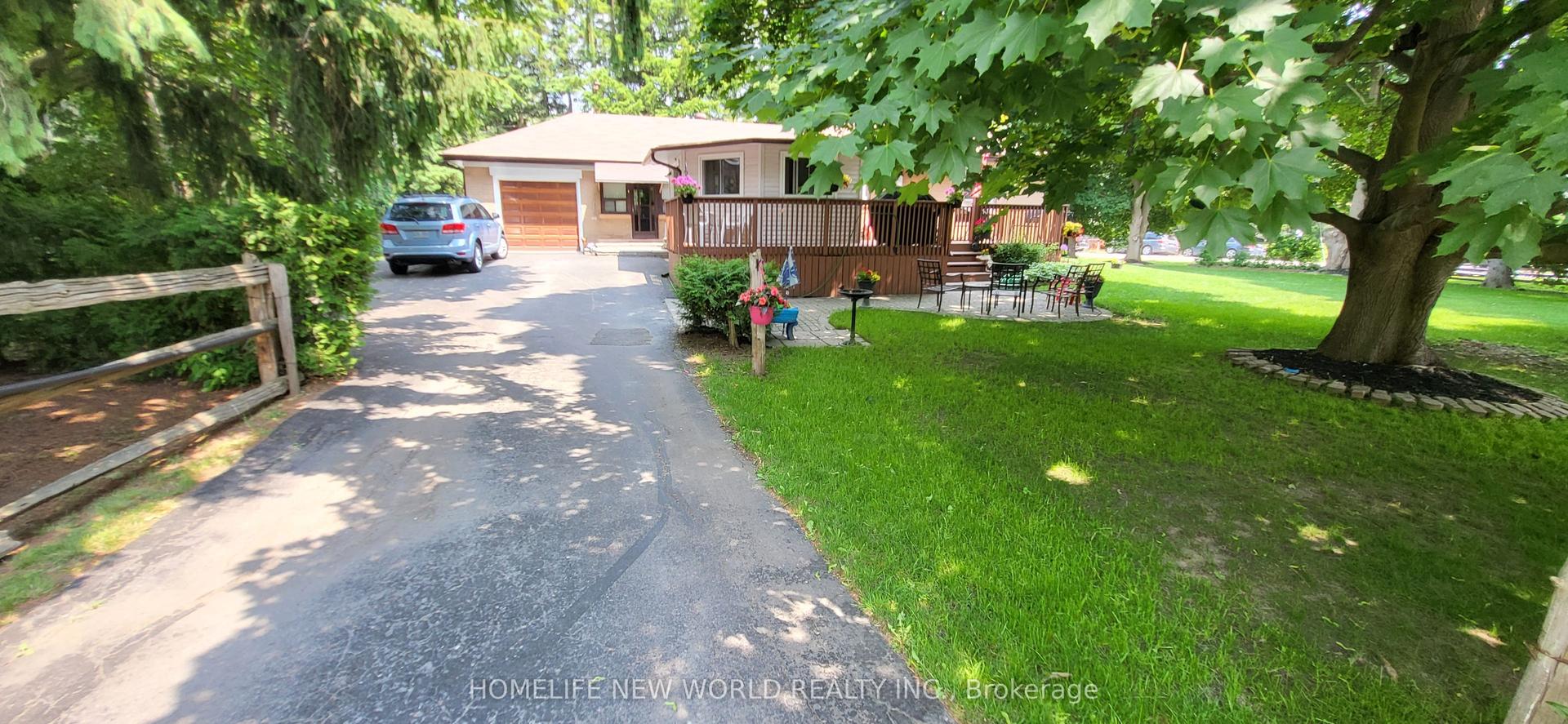 12 riverview Road S — photo 1