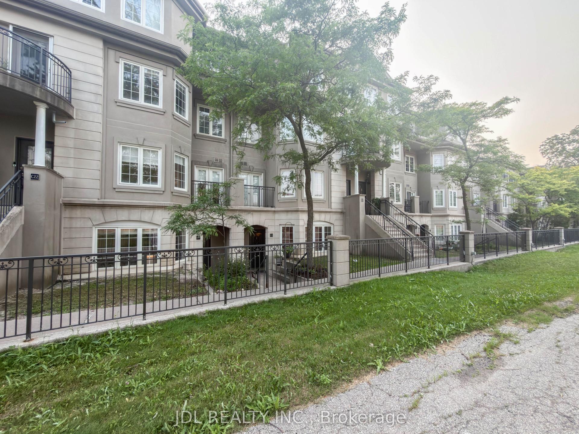 108 Finch Avenue W C17 #C17, Toronto — Condo Town for sale, photo 1