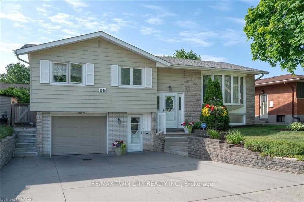 85 BURLINGTON Drive — photo 1