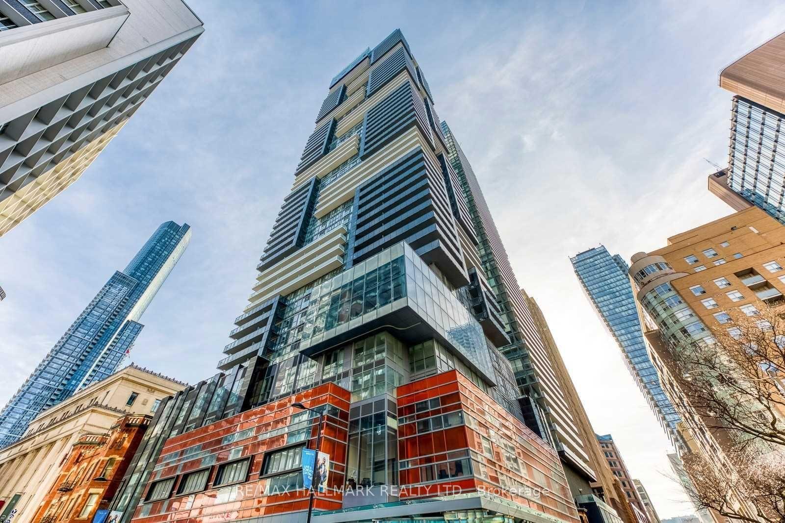 7 Grenville Street 5207 #5207, Toronto — Condo for lease, photo 1