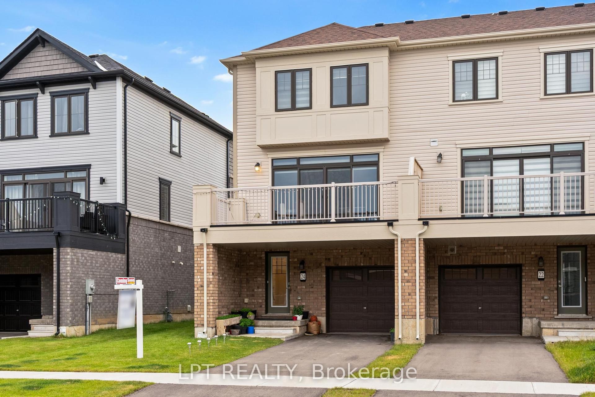 24 Bee Crescent — photo 1