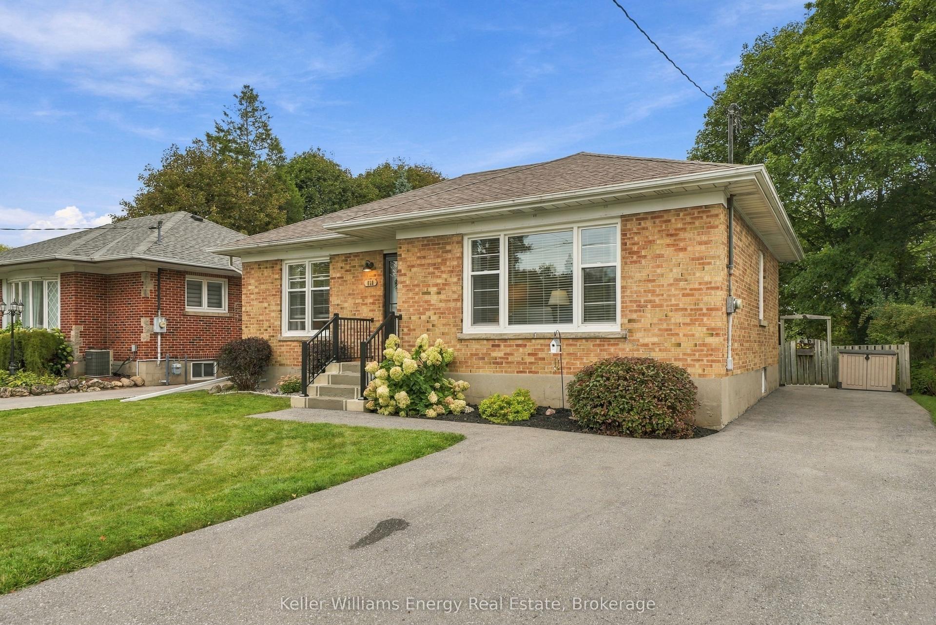 699 Grierson Street, Oshawa — Detached for sale, photo 1