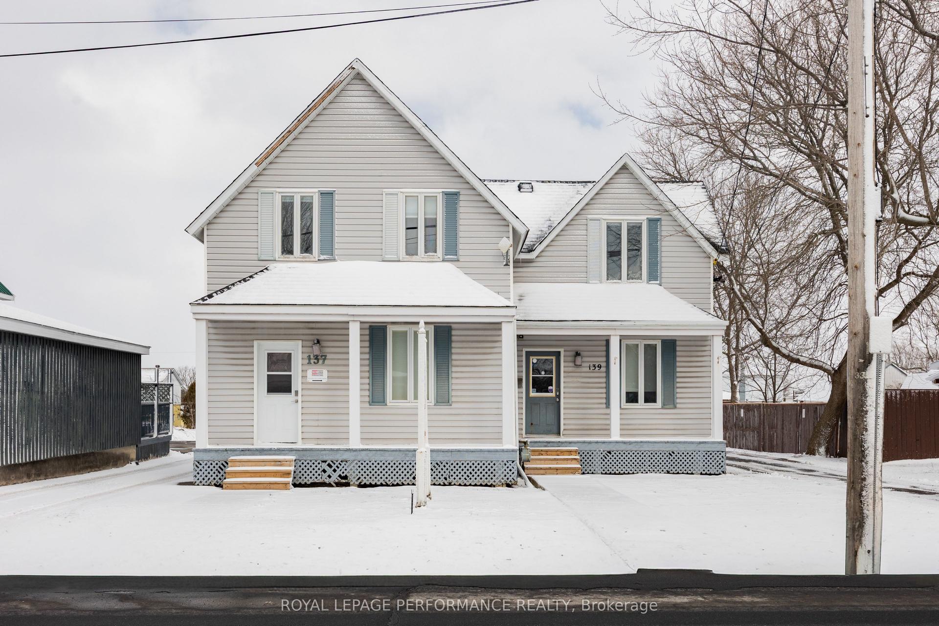 139 Alexandria Main Street S — photo 1