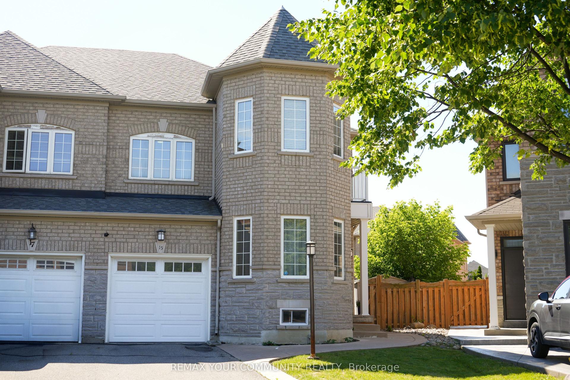 15 Bellefontaine Court, Vaughan — Semi-Detached for sale, photo 1