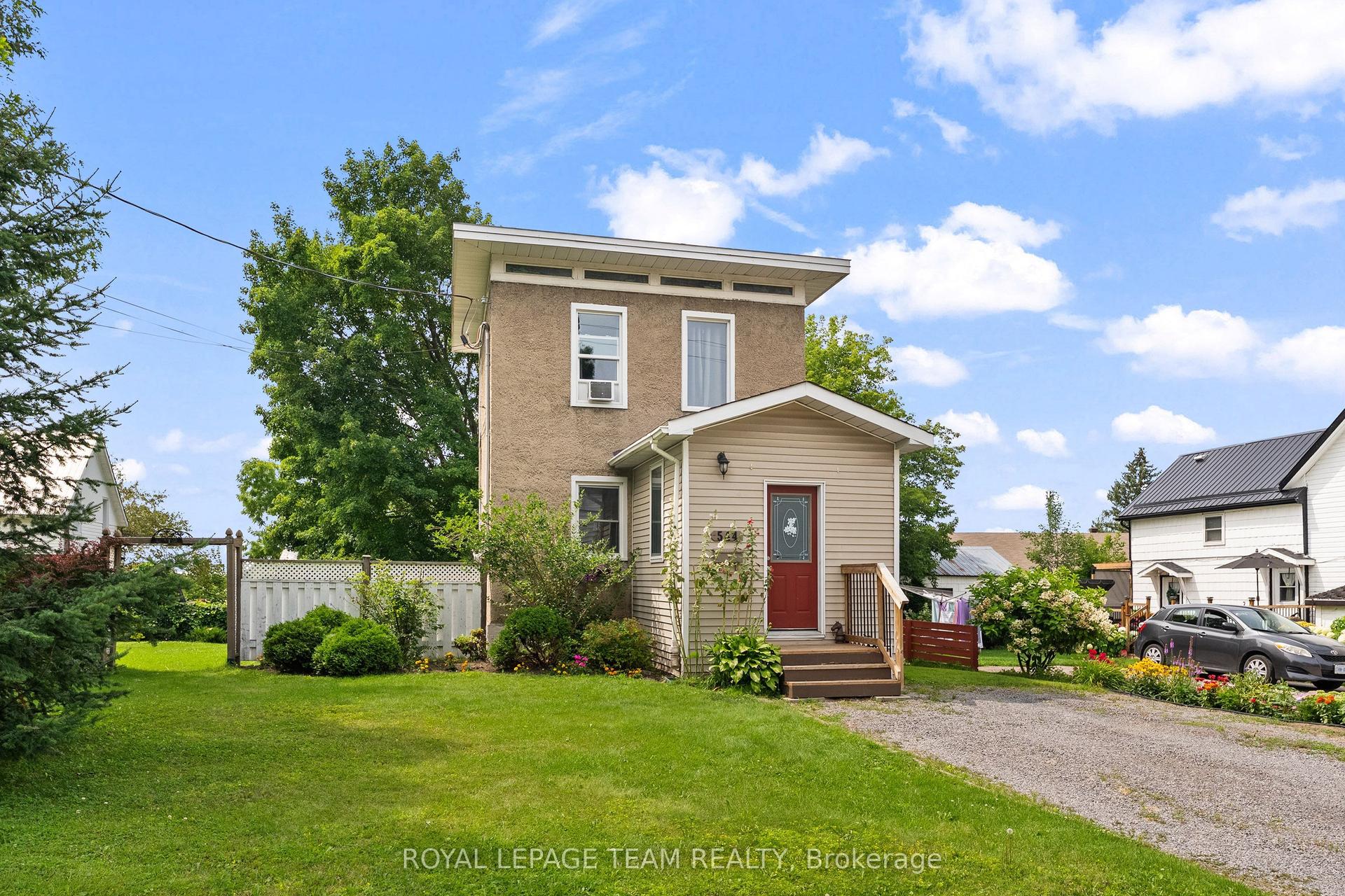 544 MACKAY Street, Pembroke — Detached for sale, photo 1
