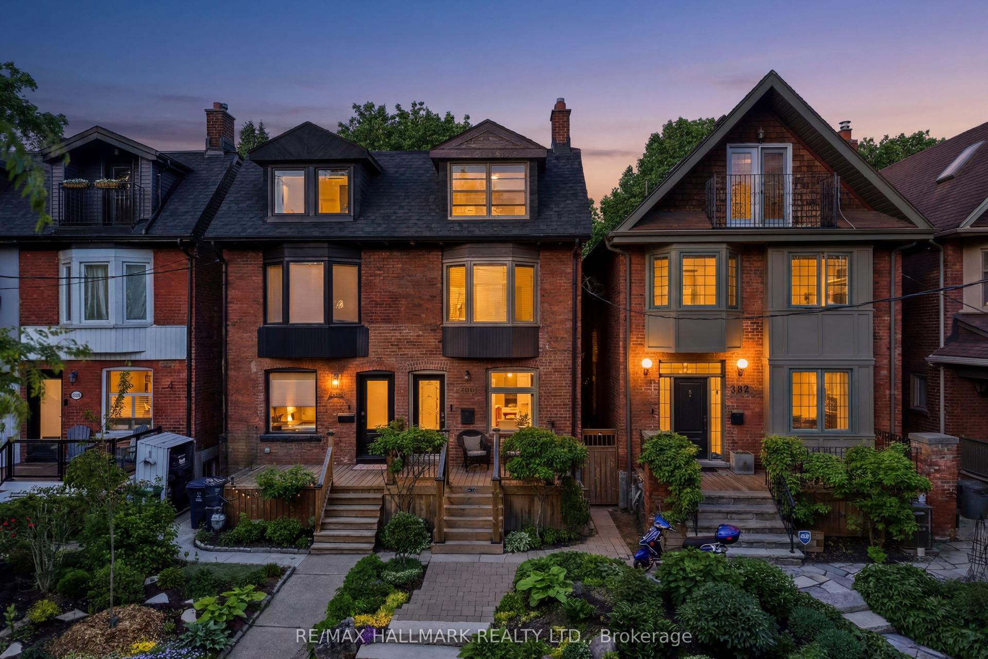 105 Bertmount Avenue — photo 1