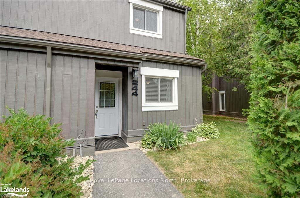 15 Harbour Street W 244 #244, Collingwood — Condo Town for lease, photo 1