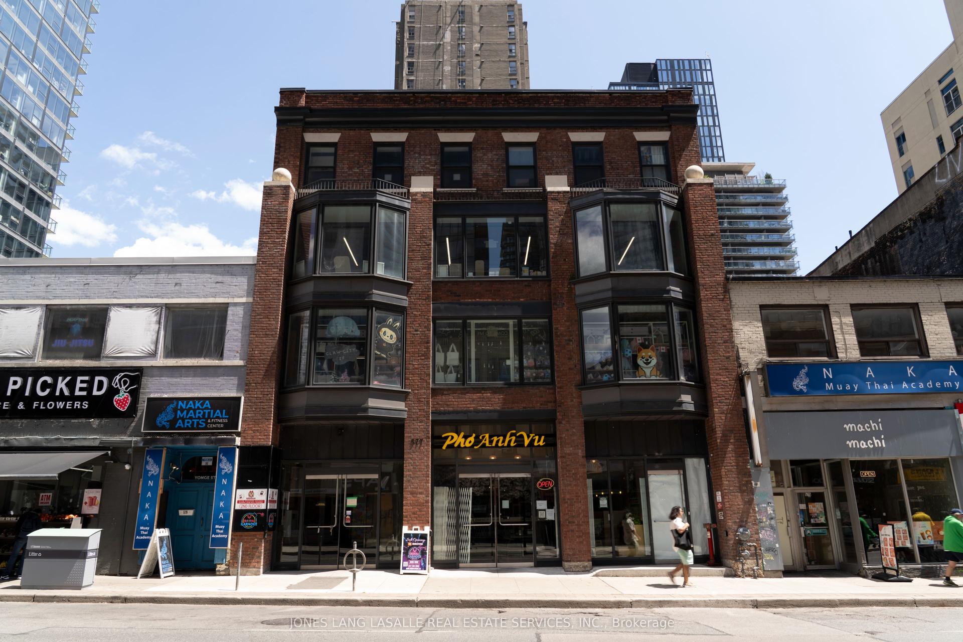 577 Yonge Street, Toronto — Commercial for sale, photo 1