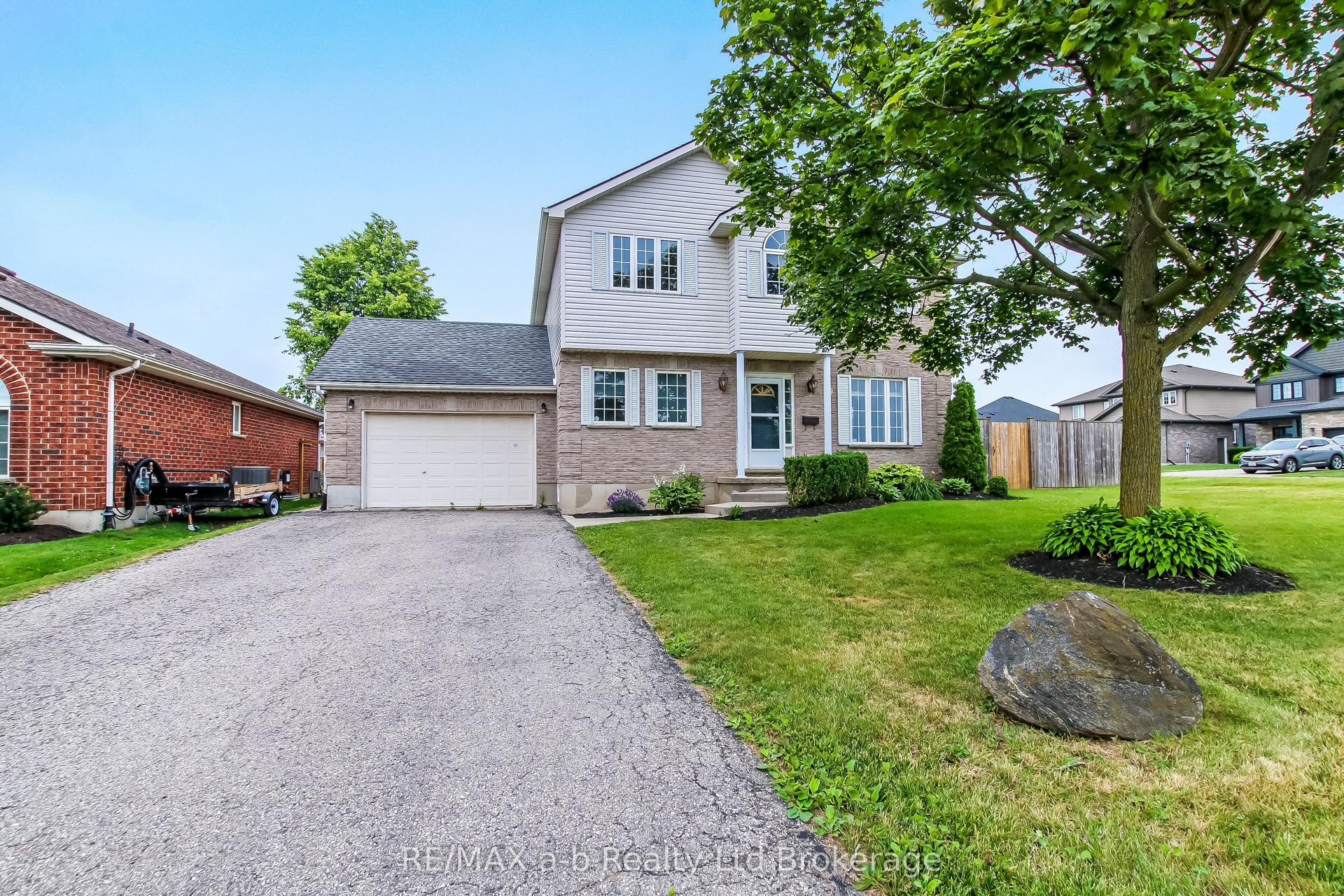 39 Primrose Drive, Tillsonburg — Detached for sale, photo 1