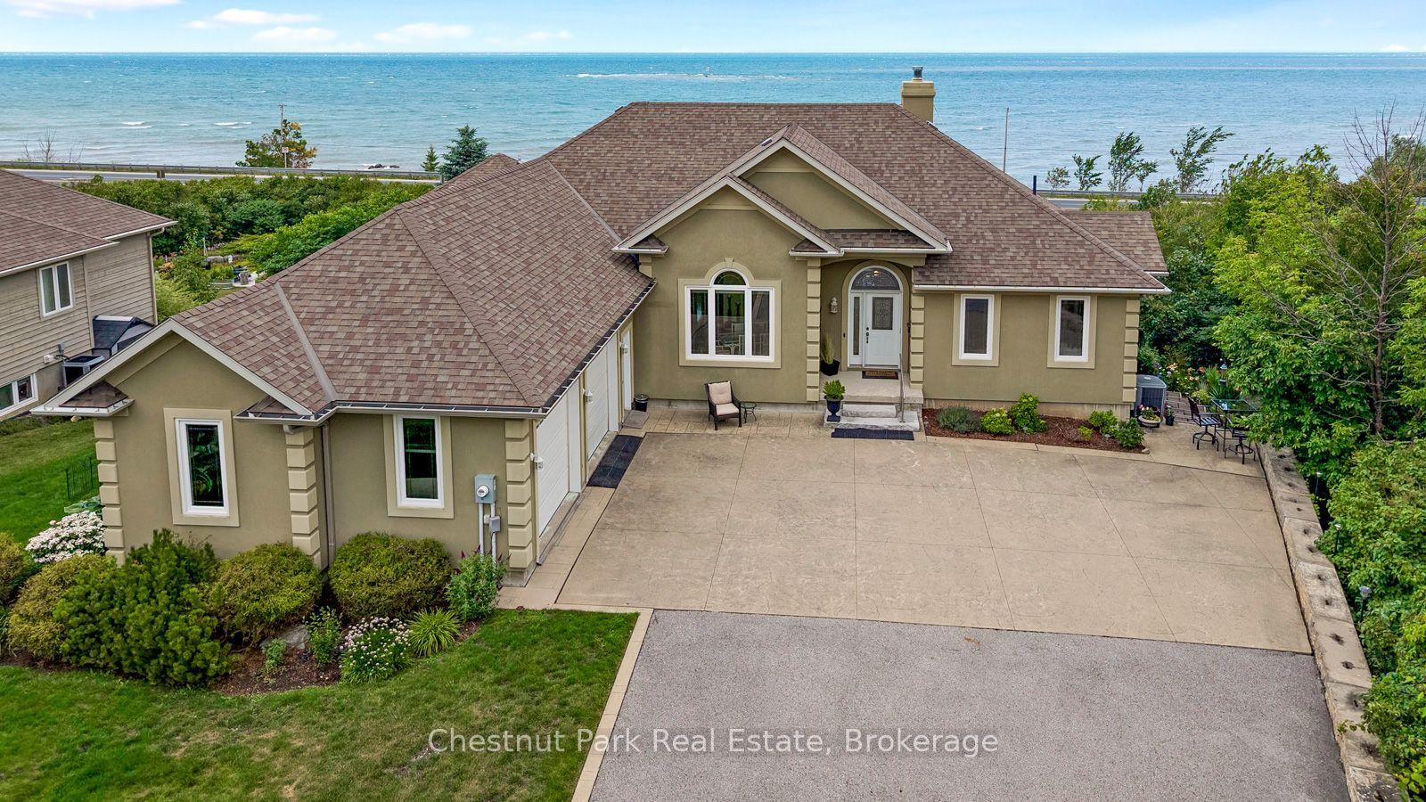 133 Lakeshore Road E, Blue Mountains — Detached for sale, photo 1